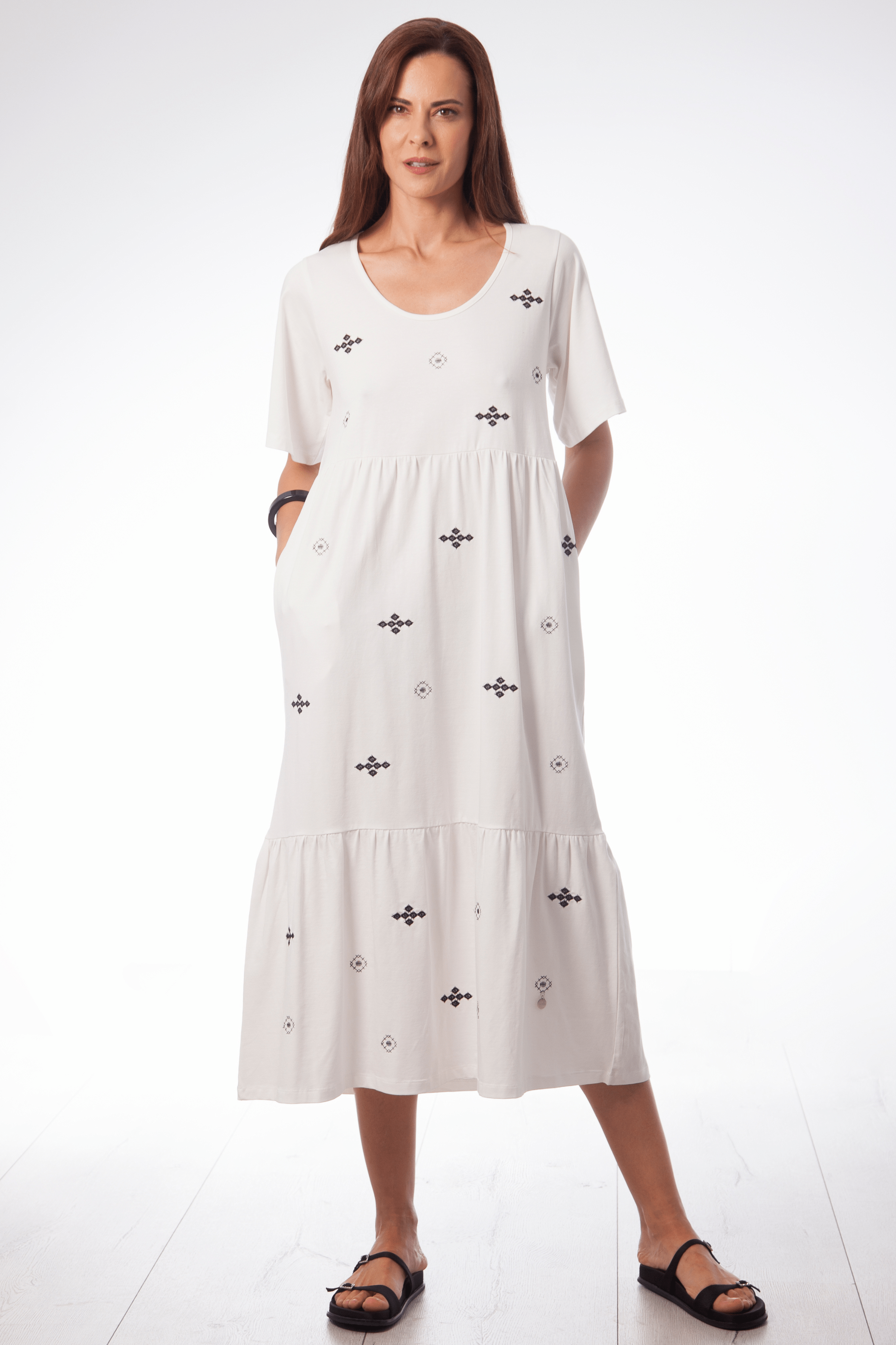 Vestido blanco largo con bordado cruz Lolitas&L - lolitasyl.com