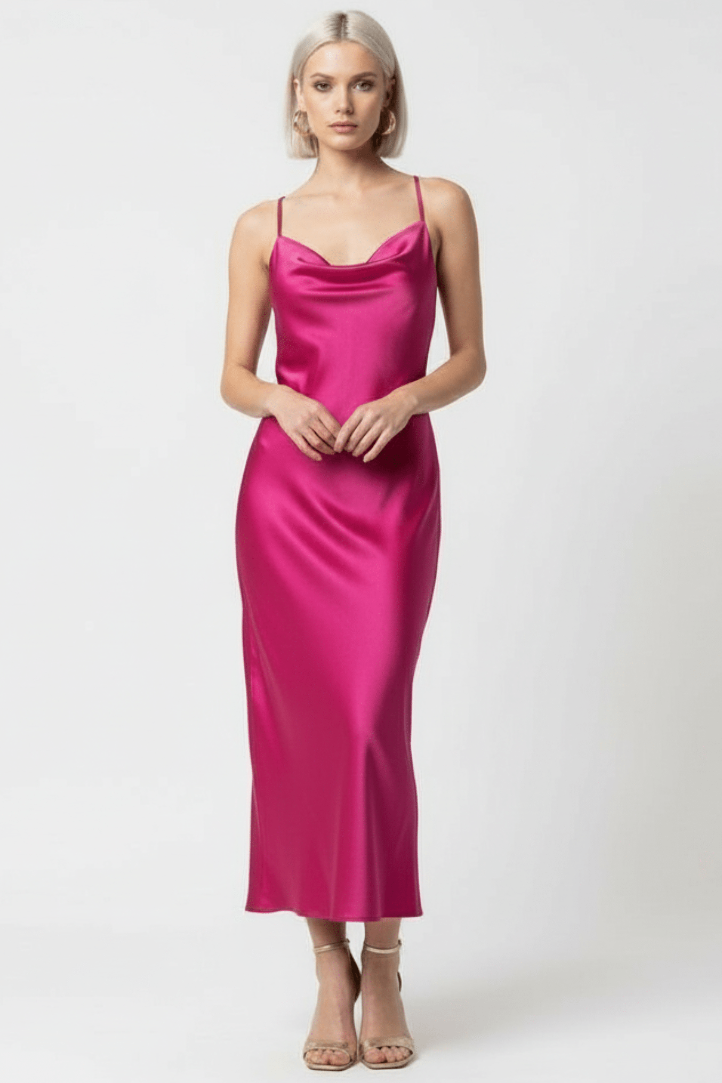 Vestido fucsia de raso largo tirantes con escote fruncido LolitasyL - lolitasyl.com