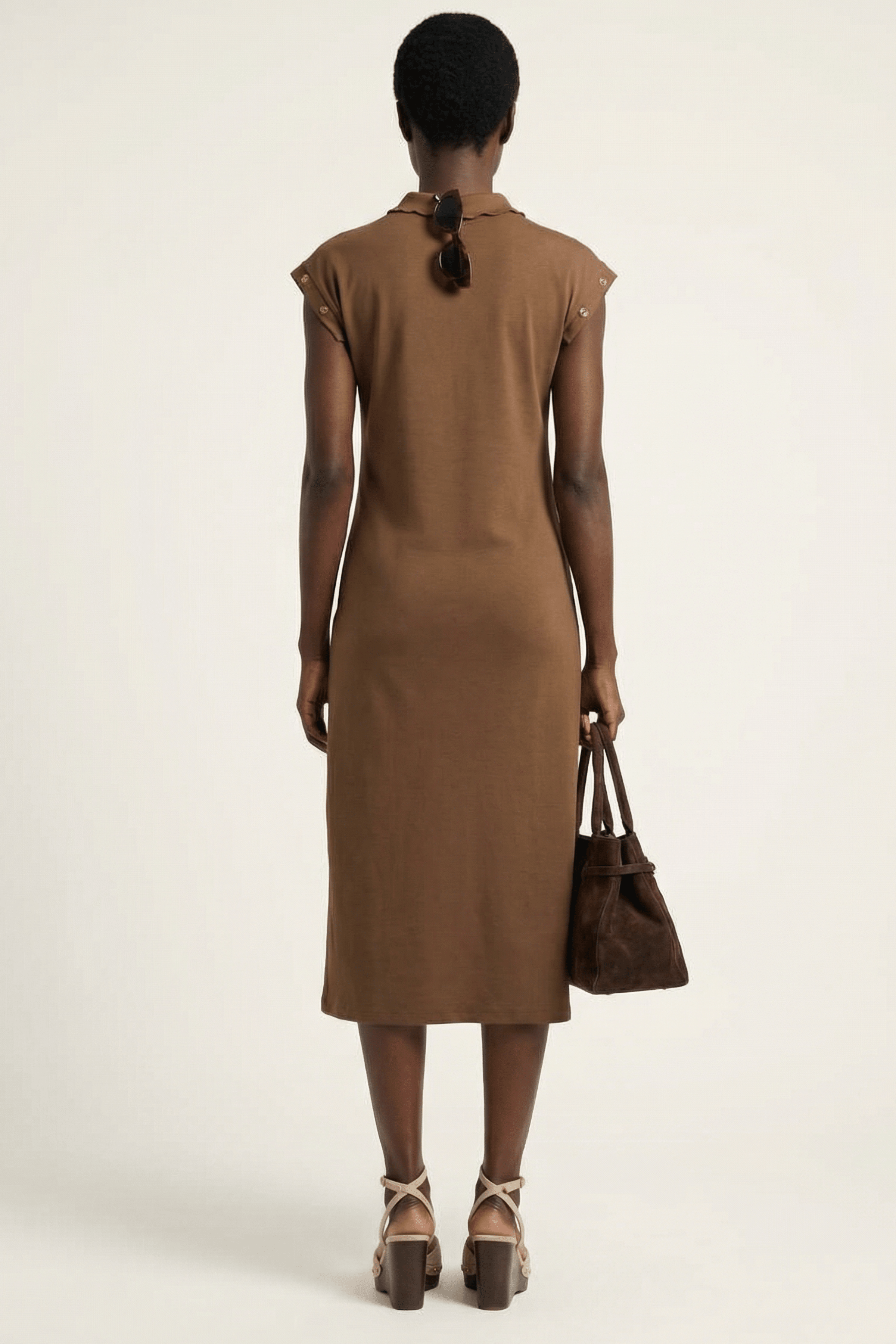 Vestido marron cuello polo con ojales dorados Lolitas&L - lolitasyl.com