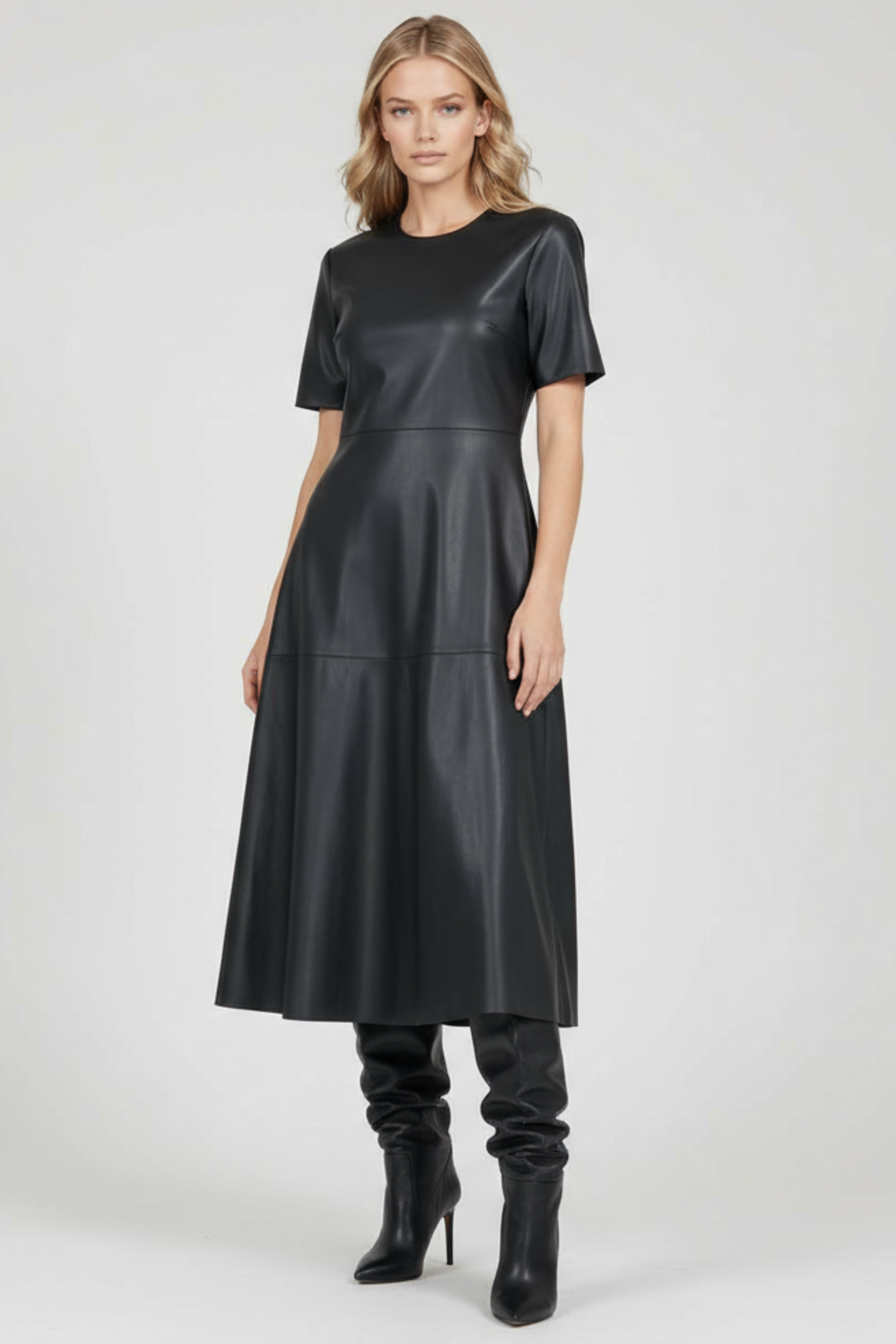 Vestido negro largo polipiel acampanado Lolitas&L