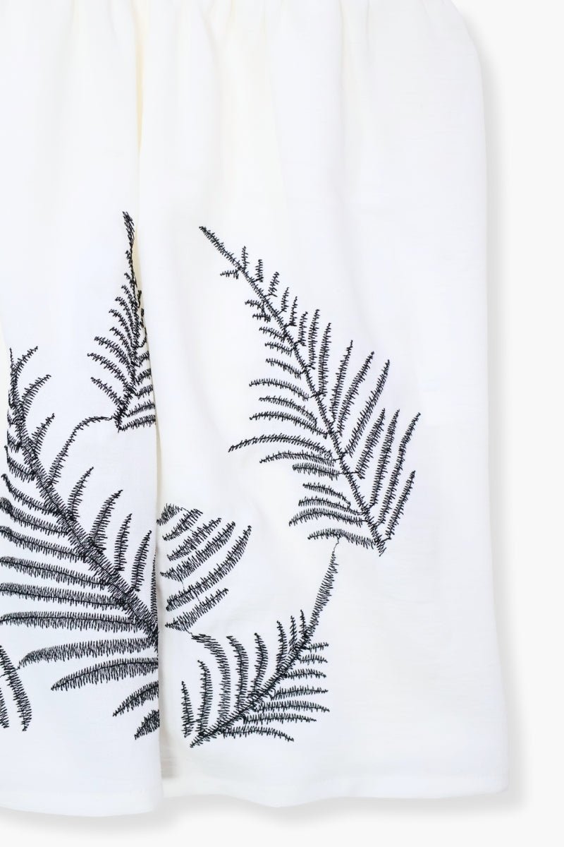 Vestido Preloved blanco corto con bordado ramillete LolitasyL - lolitasyl.com