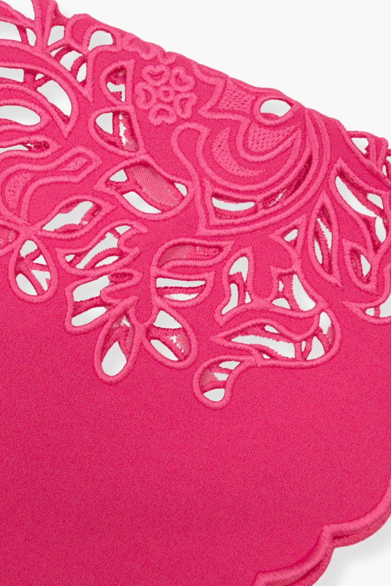 Vestido Preloved Fucsia corto con bordado en manga al codo Lolitas&L - lolitasyl.com