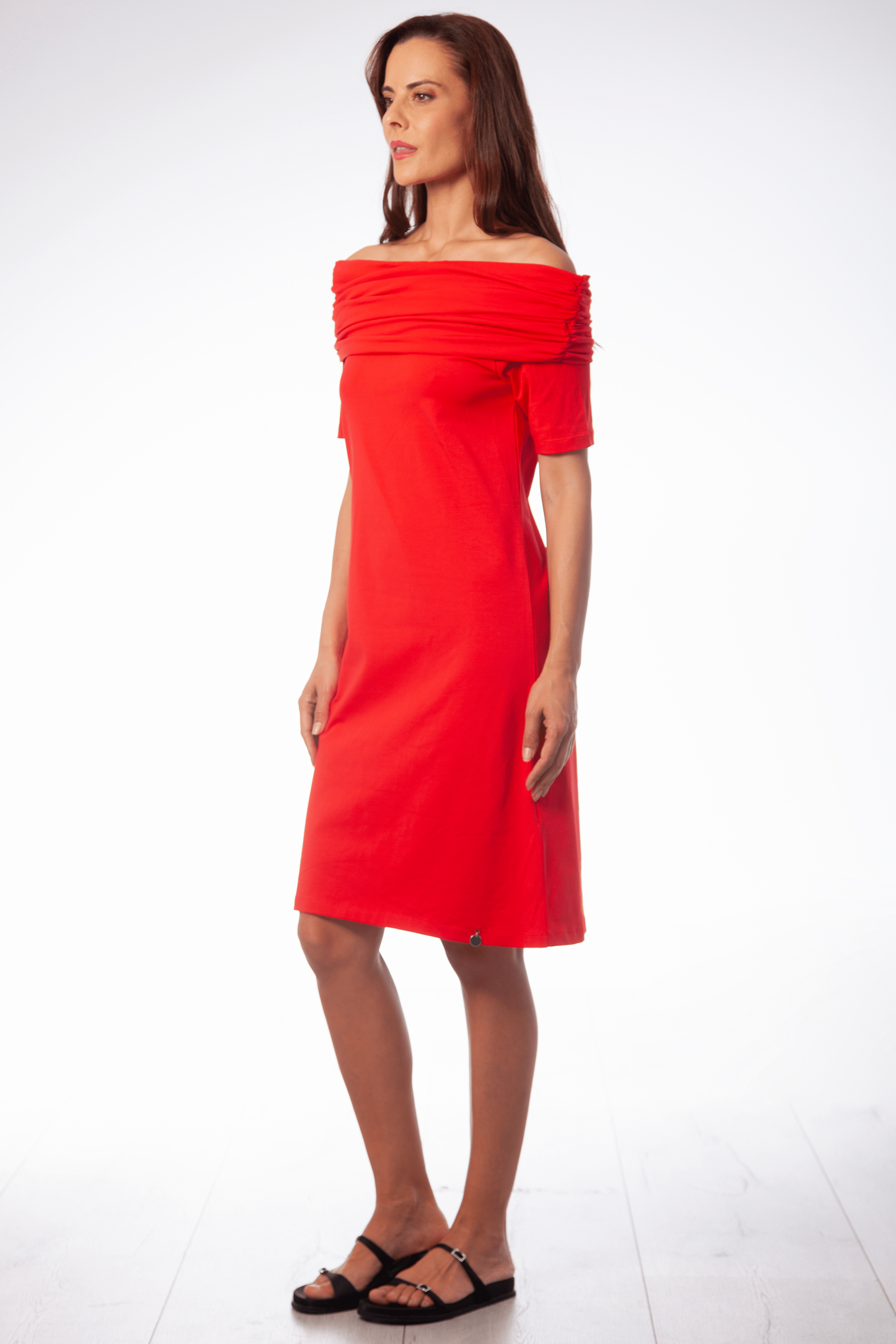 Vestido rojo largo ajustado escote Bardot Lolitas&L - lolitasyl.com