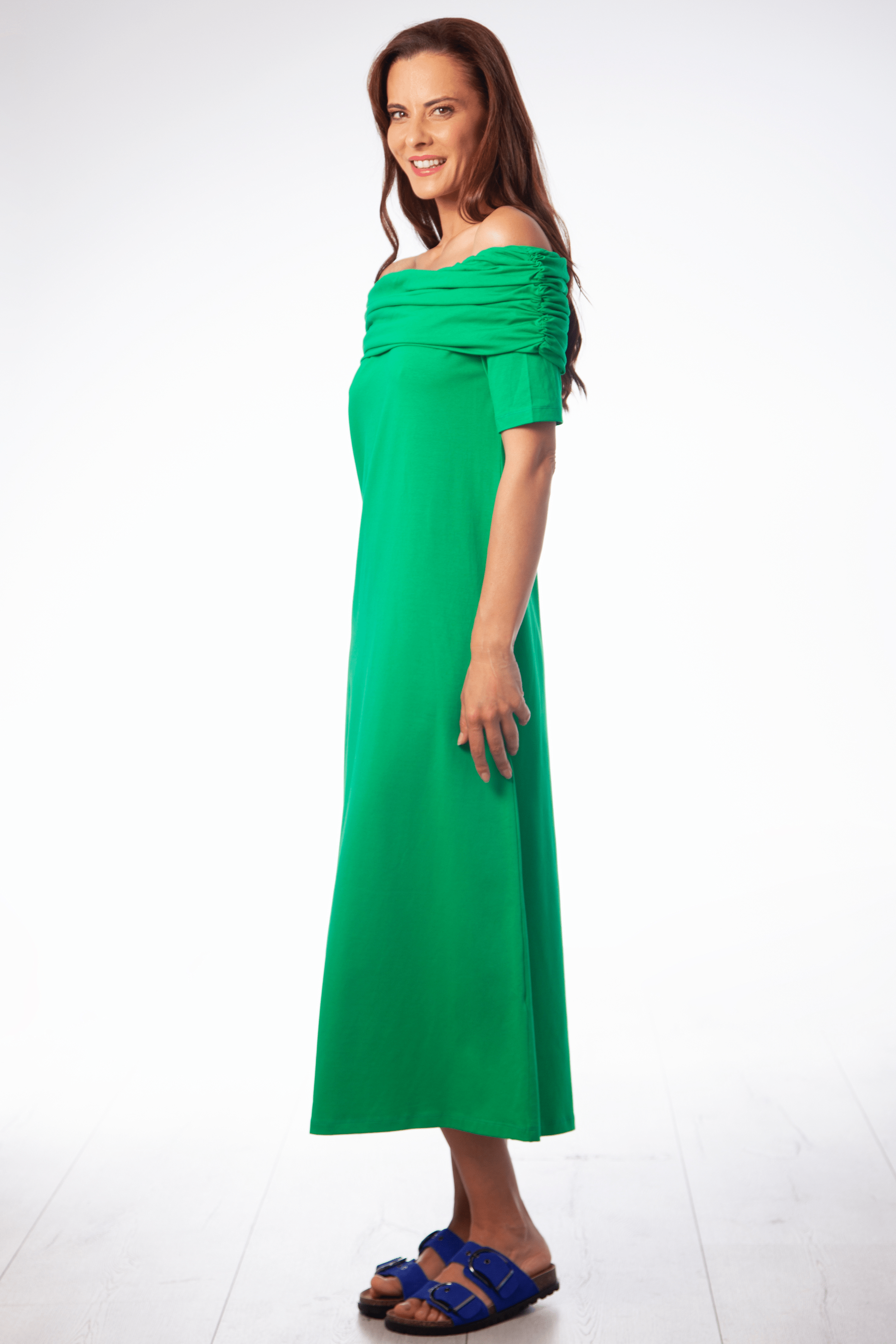 Vestido verde largo con escote Bardot Lolitas&L - lolitasyl.com