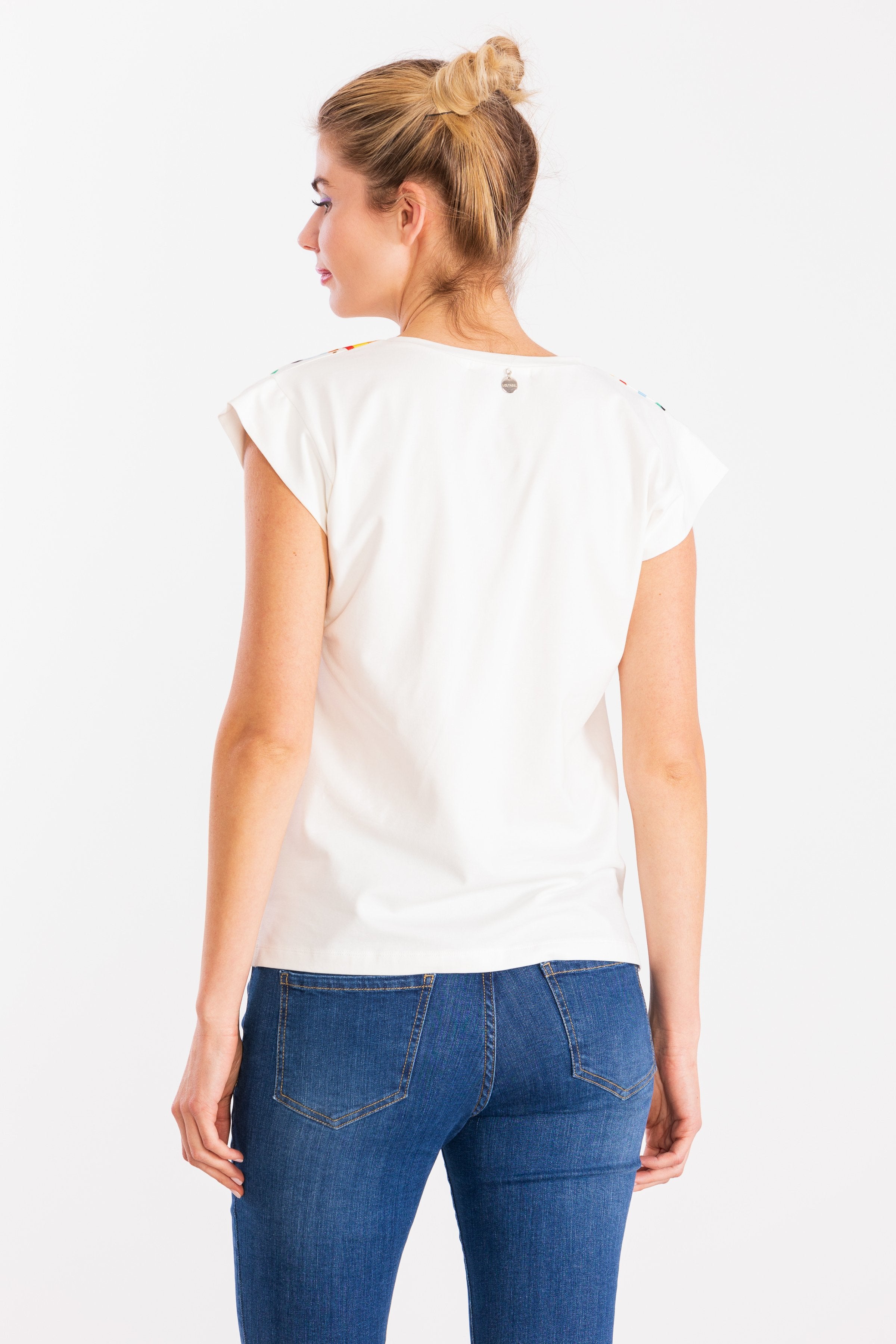 Camiseta blanca estampado Mandala con pedreria LolitasyL - lolitasyl.com