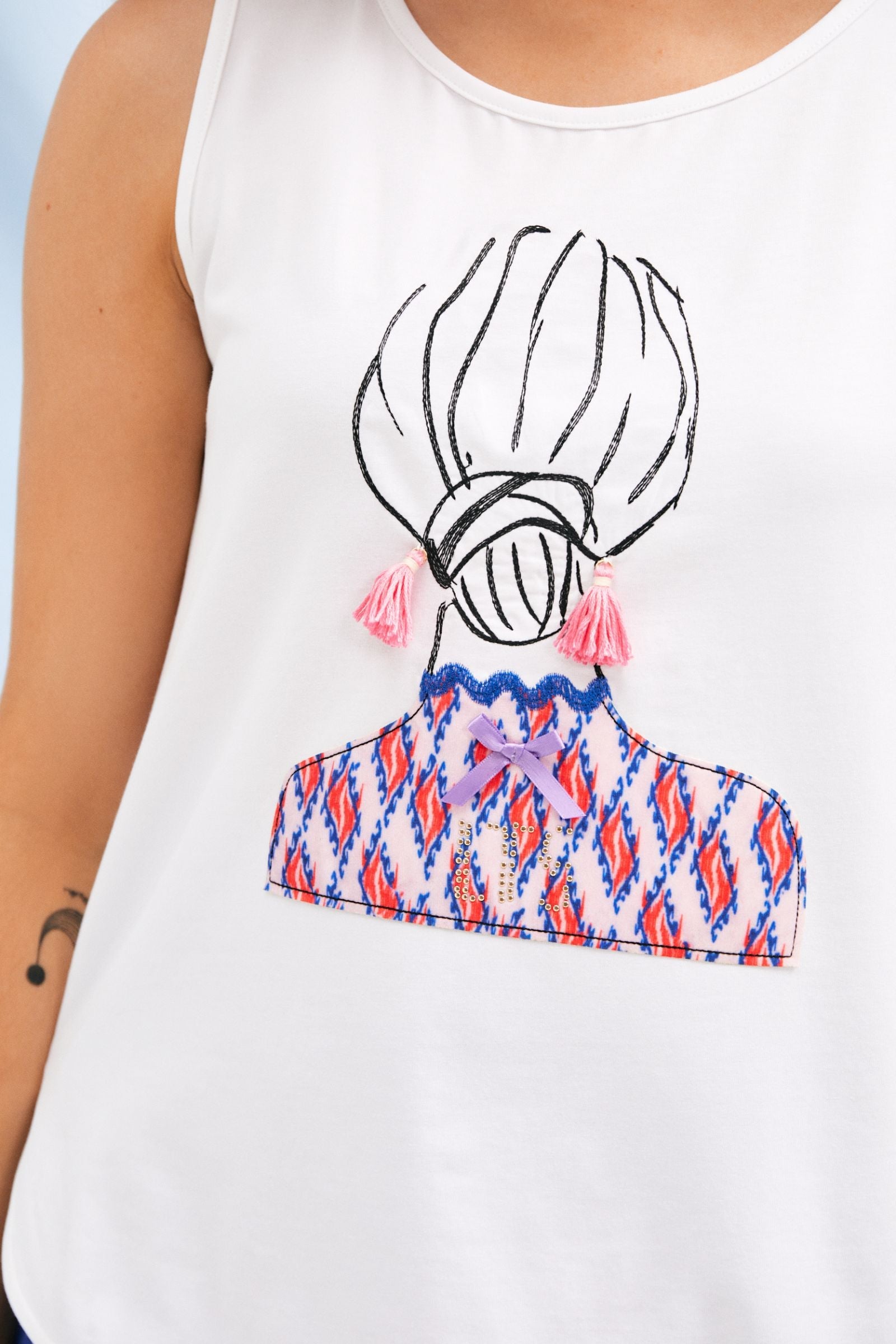 Camiseta blanca tirantes con estampado moño Lolitas&L - lolitasyl.com