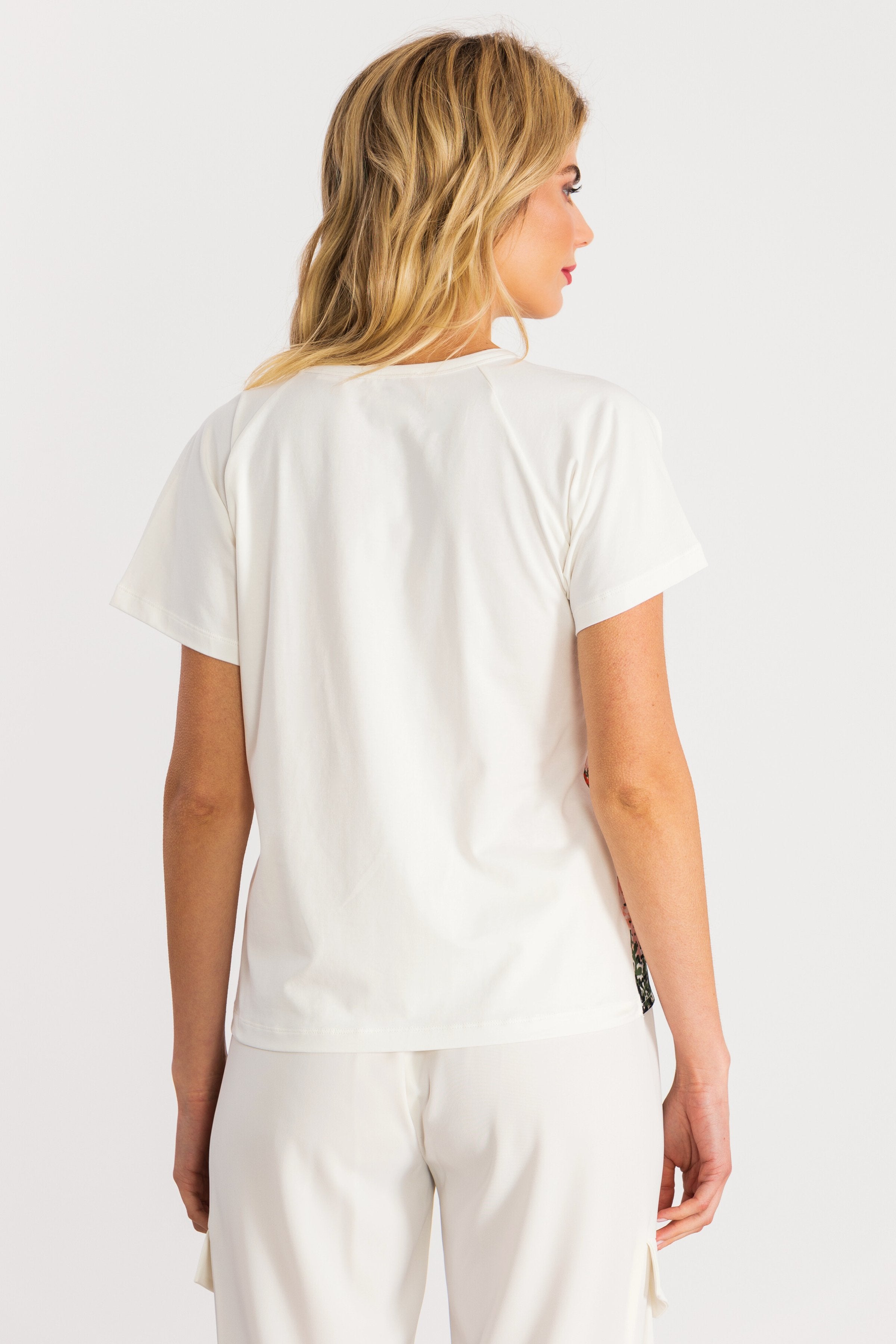 Camiseta estampado Leaves con puntilla en escote LolitasyL - lolitasyl.com