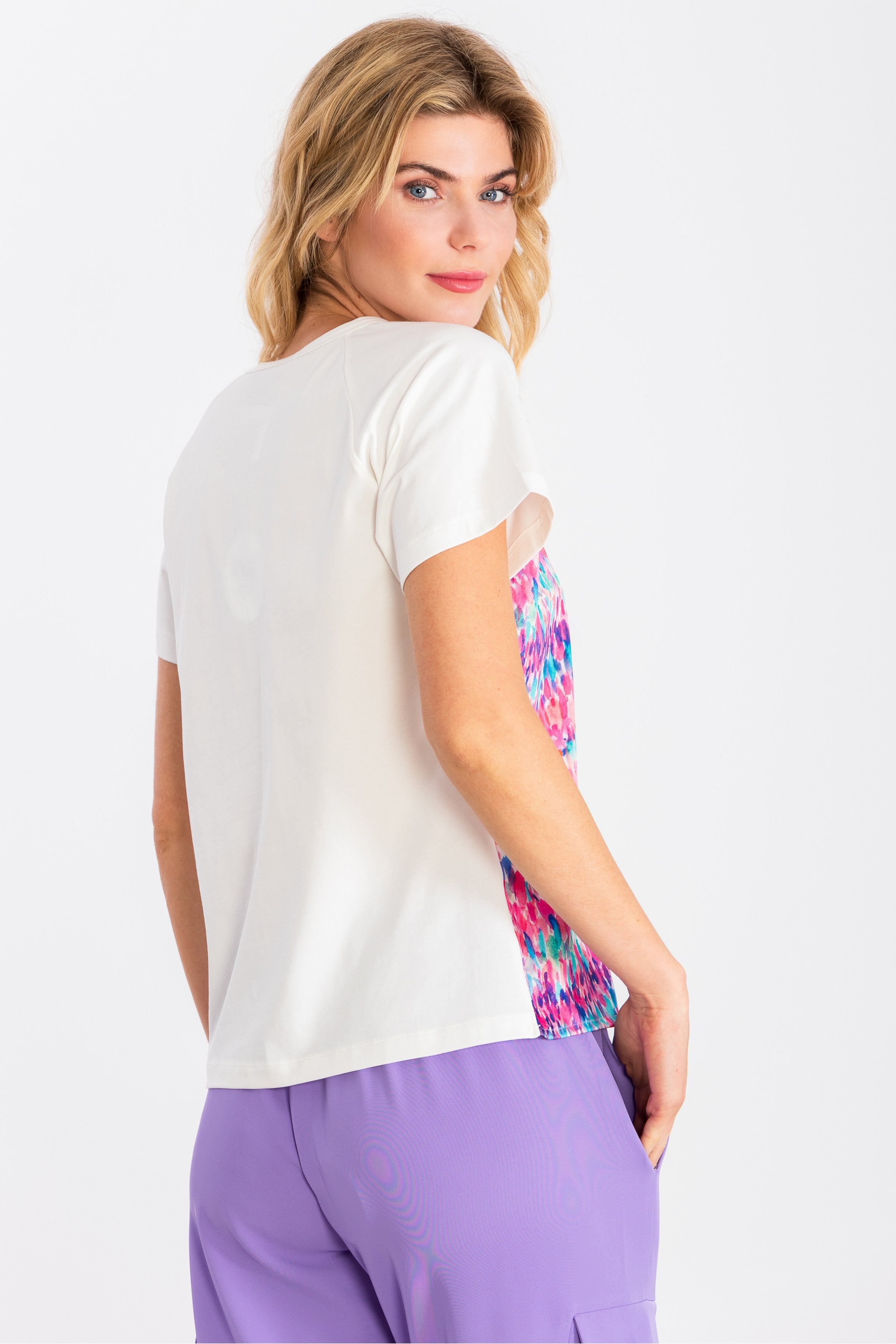 Camiseta estampado Water Colour con puntilla en escote LolitasyL - lolitasyl.com