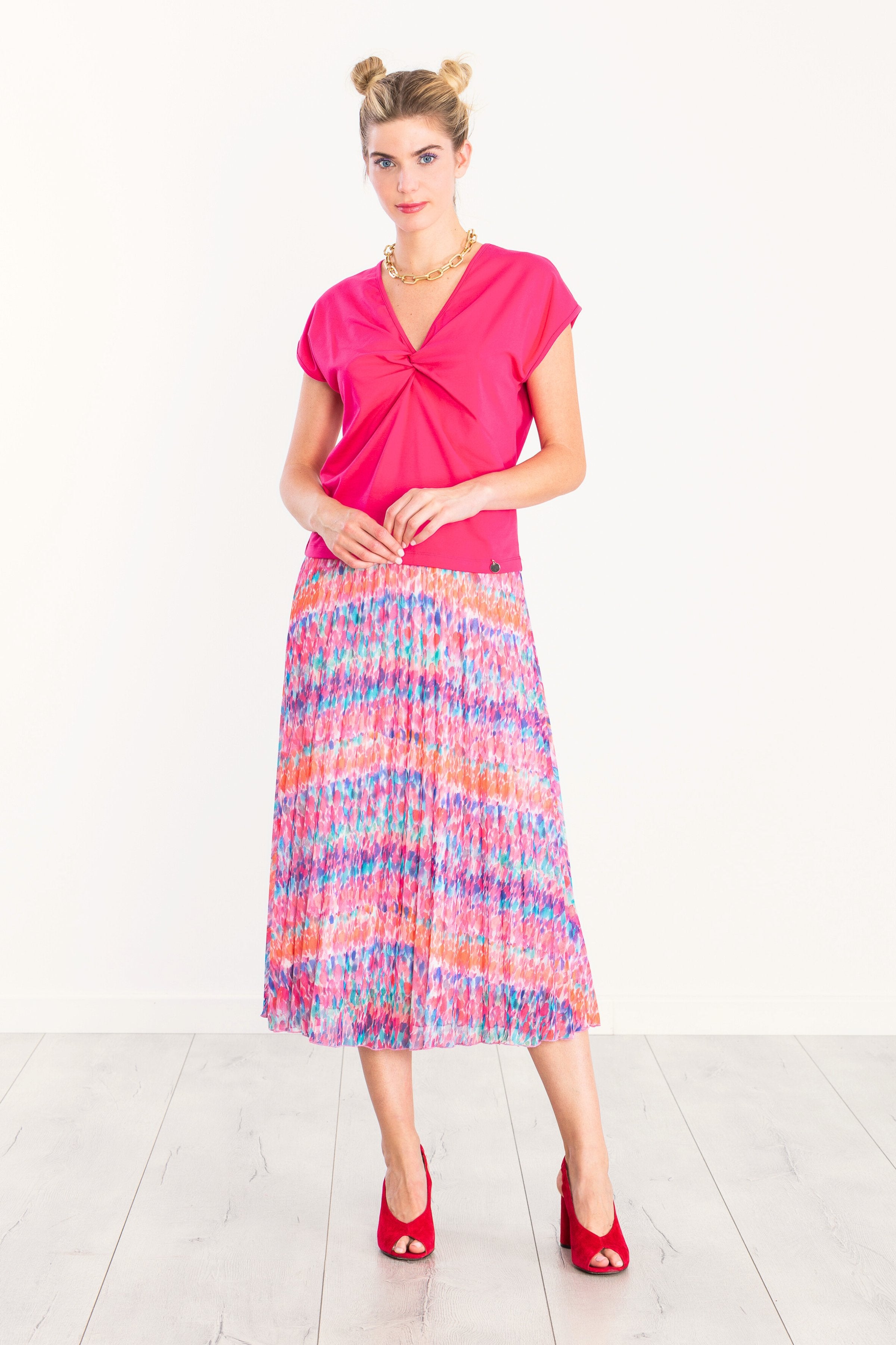 Camiseta fucsia pico anudada en el pecho LolitasyL - lolitasyl.com