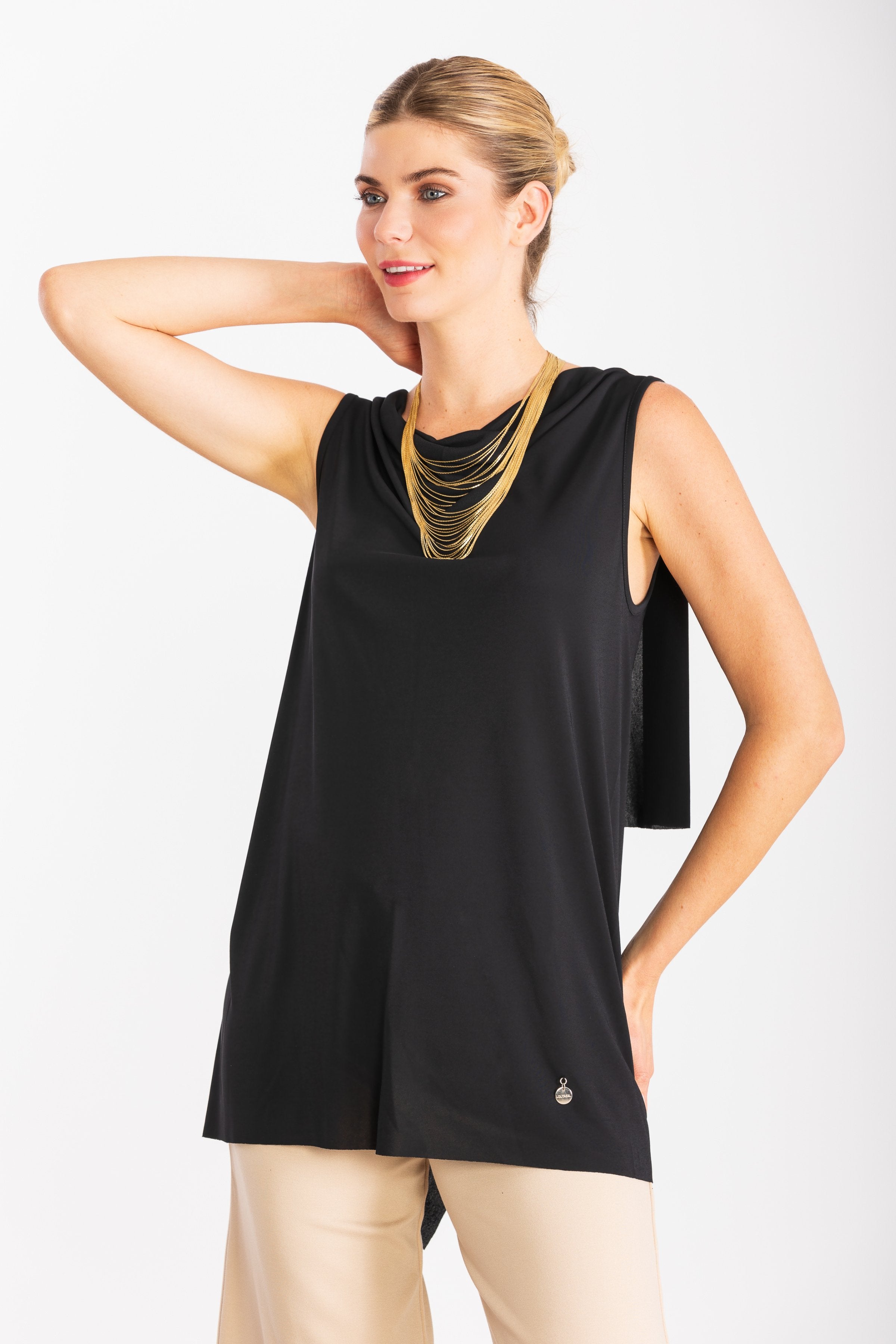 Camiseta negra tirantes con chorrear en el delantero LolitasyL - lolitasyl.com