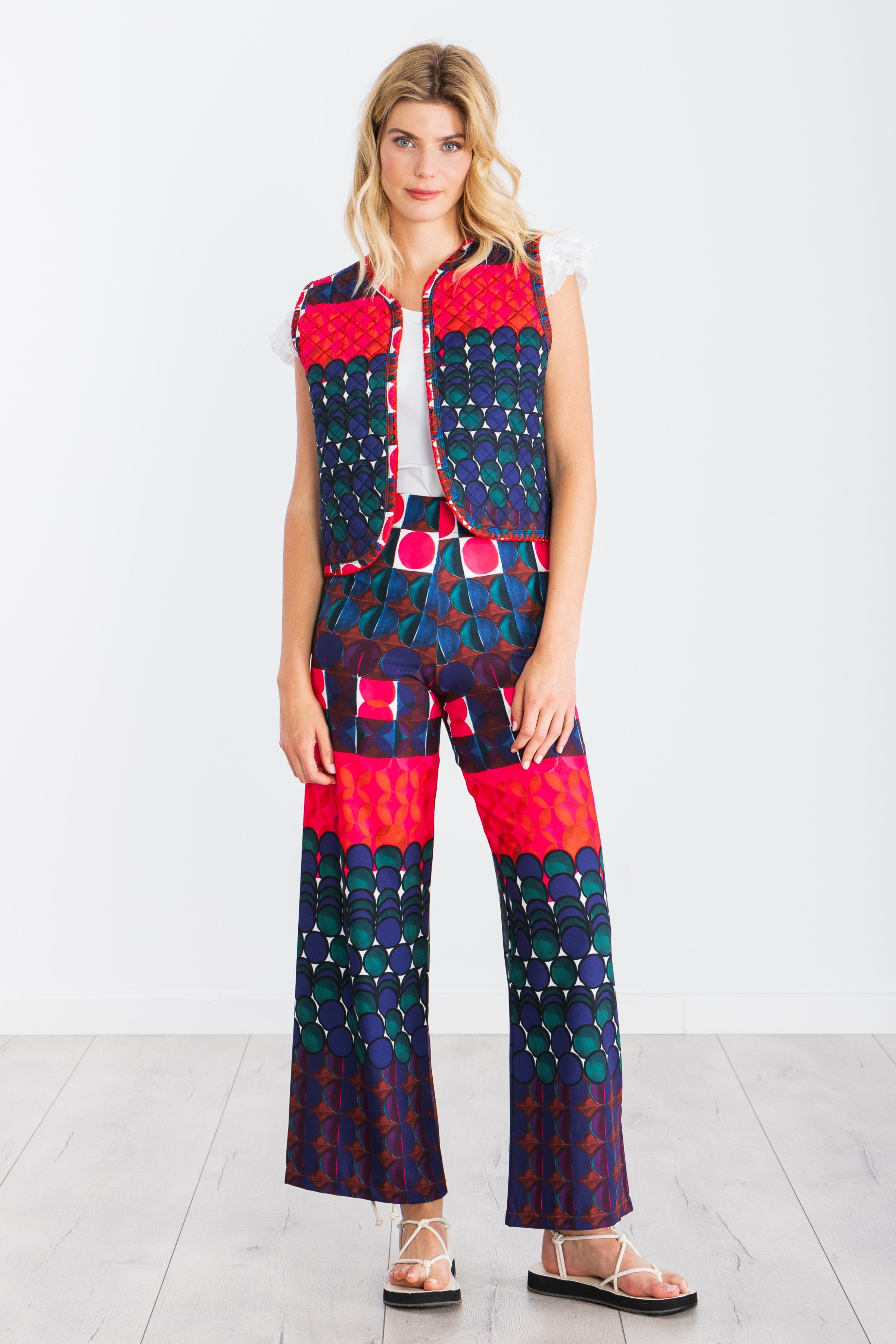 Chaleco estampado geometrico con bordado LolitasyL - lolitasyl.com