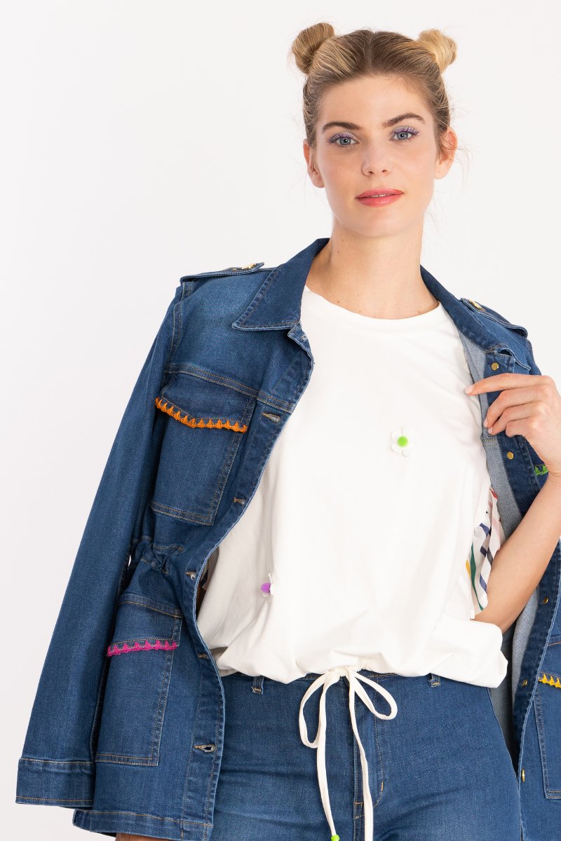 Chaqueta vaquera bordado picunela en bolsillos multicolor LolitasyL - lolitasyl.com