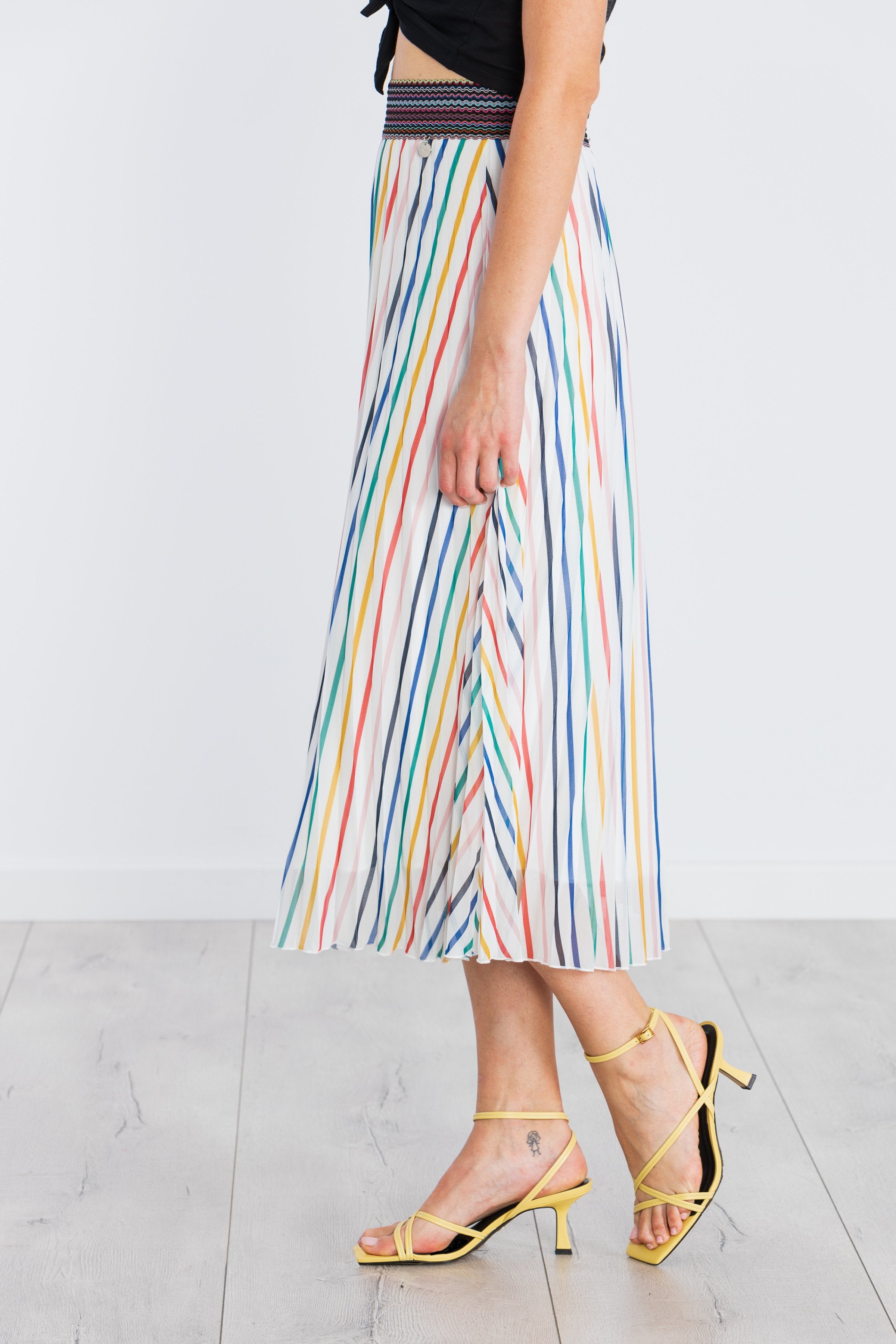 Falda blanca larga estampado rayas multicolor LolitasyL - lolitasyl.com