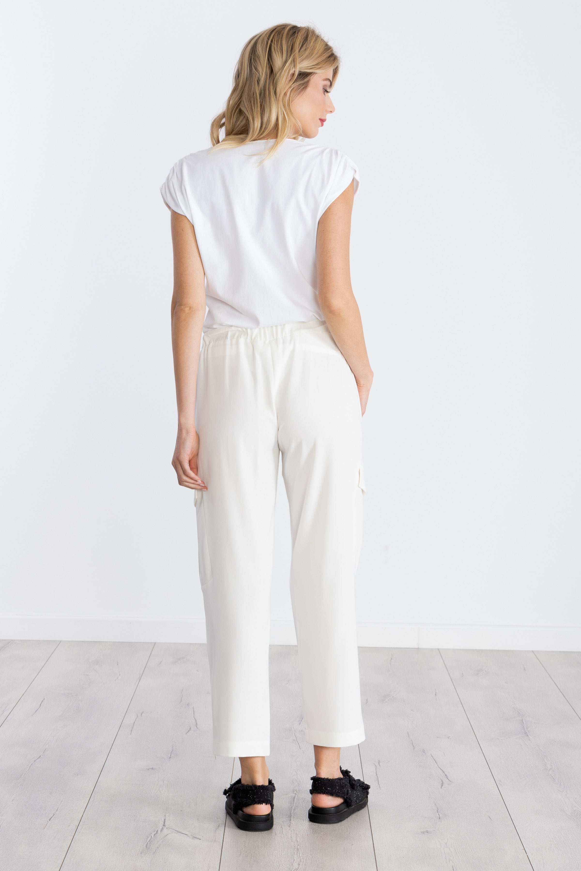 Pantalón blanco bolsillos militares con goma LolitasyL - lolitasyl.com