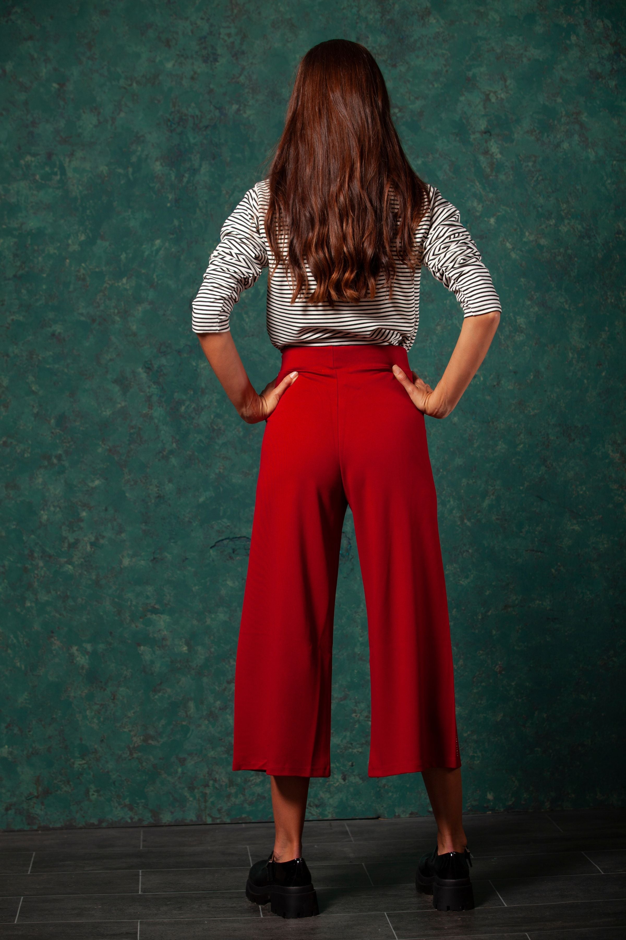 Pantalón granate con pierna ancha al tobillo LolitasyL - lolitasyl.com