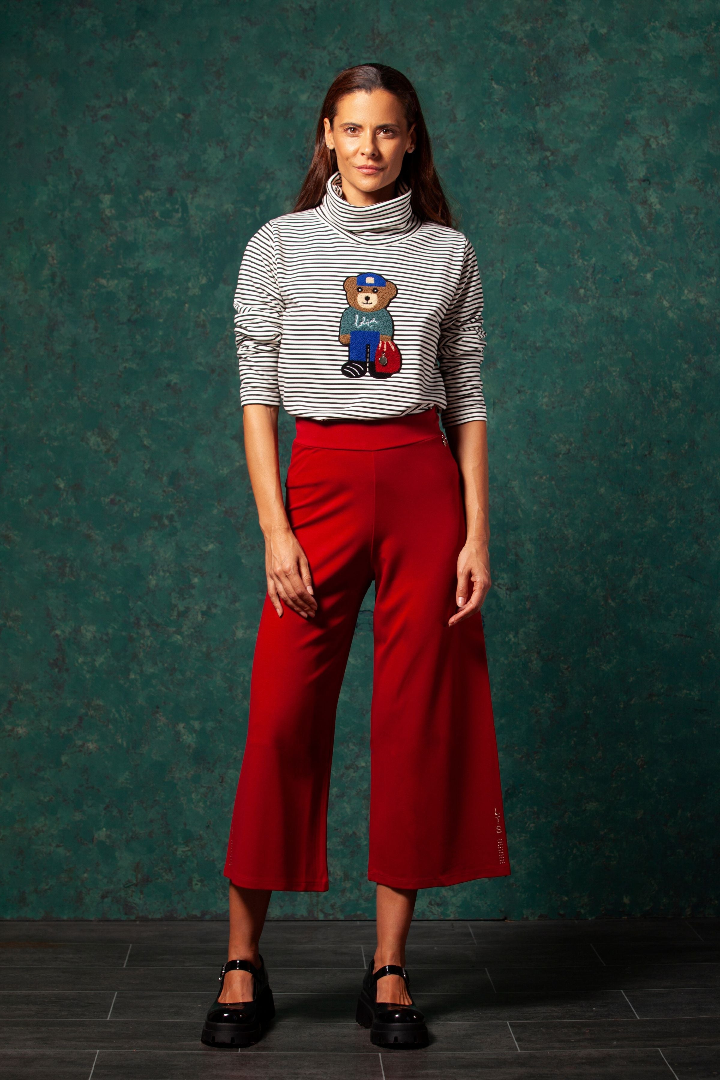 Pantalón granate con pierna ancha al tobillo LolitasyL - lolitasyl.com