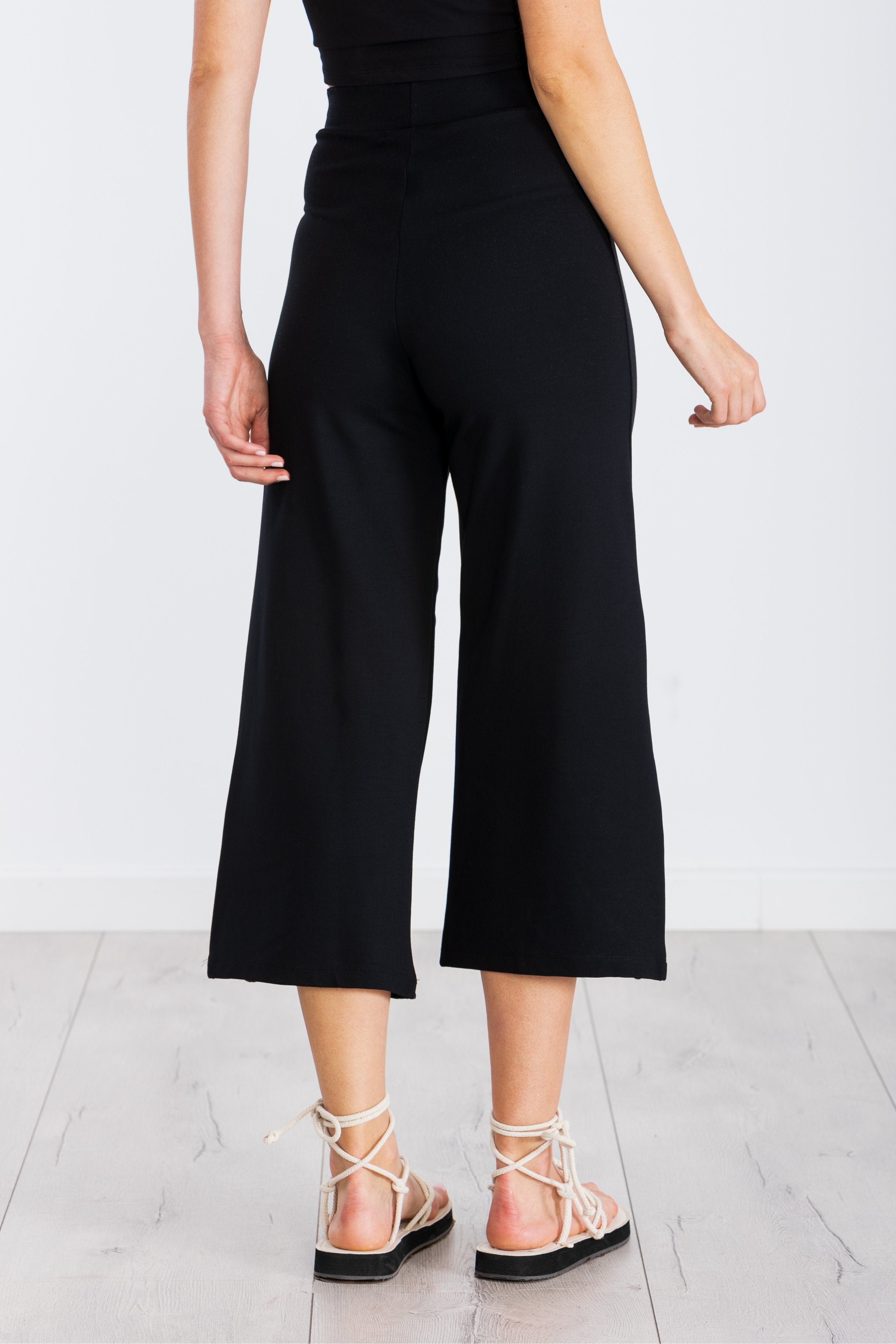 Pantalon negro bordado lateral rejilla LolitasyL - lolitasyl.com