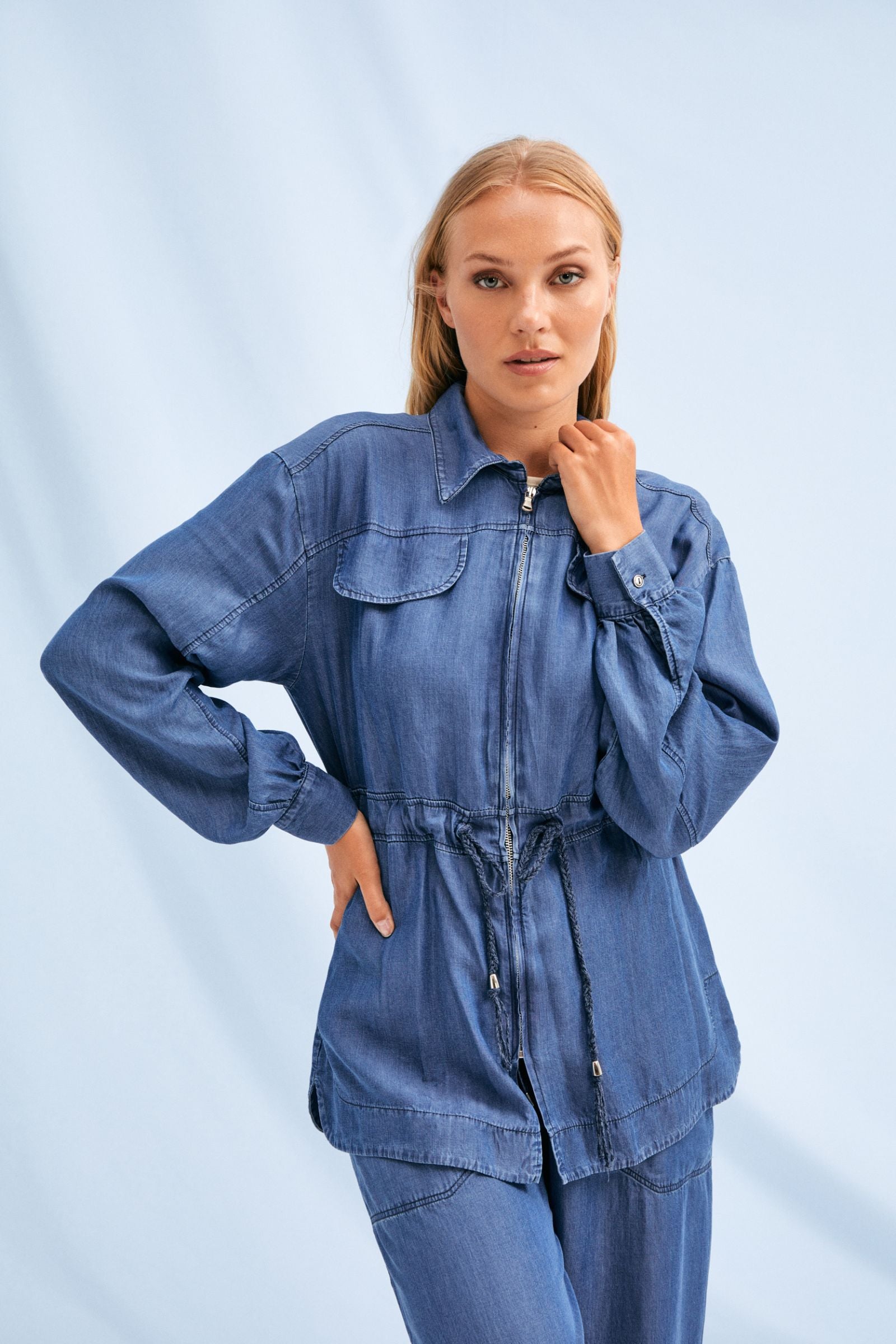 Sobrecamisa vaquera con cremallera Lolitas&L - lolitasyl.com