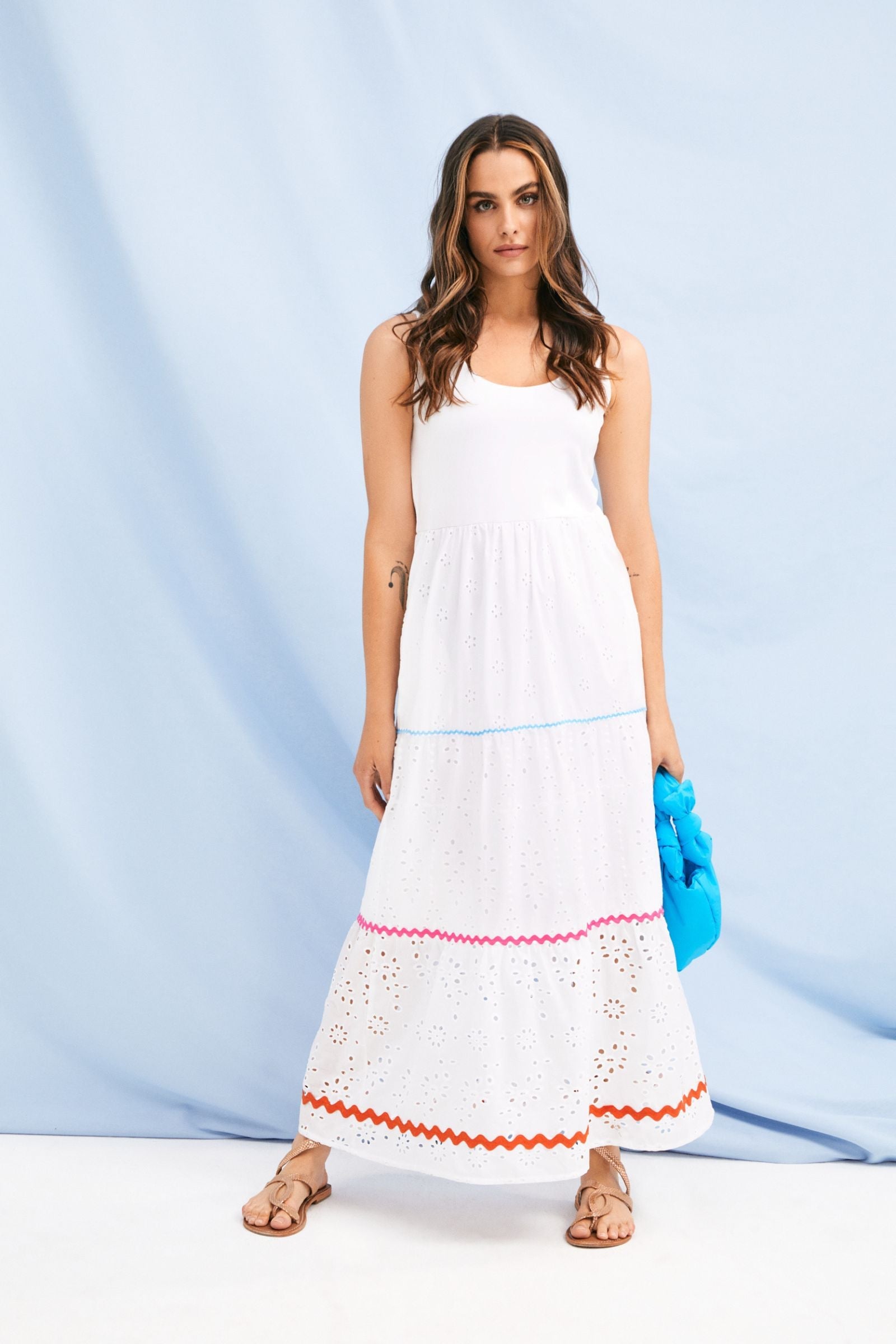 Vestido blanco largo sin mangas con picueta y grogre Lolitas&L - lolitasyl.com