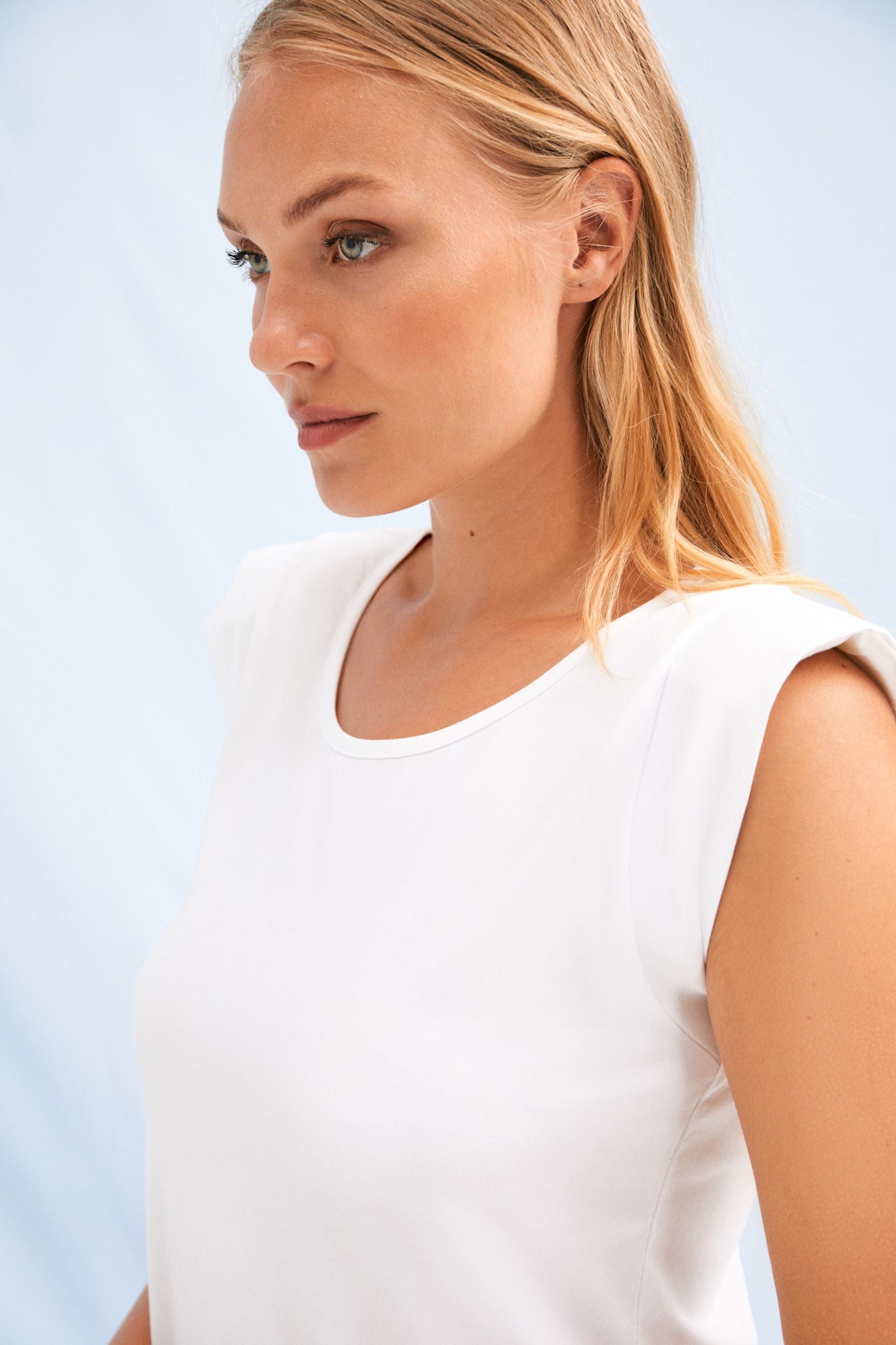 Vestido blanco liso con manga pegada Lolitas&L - lolitasyl.com