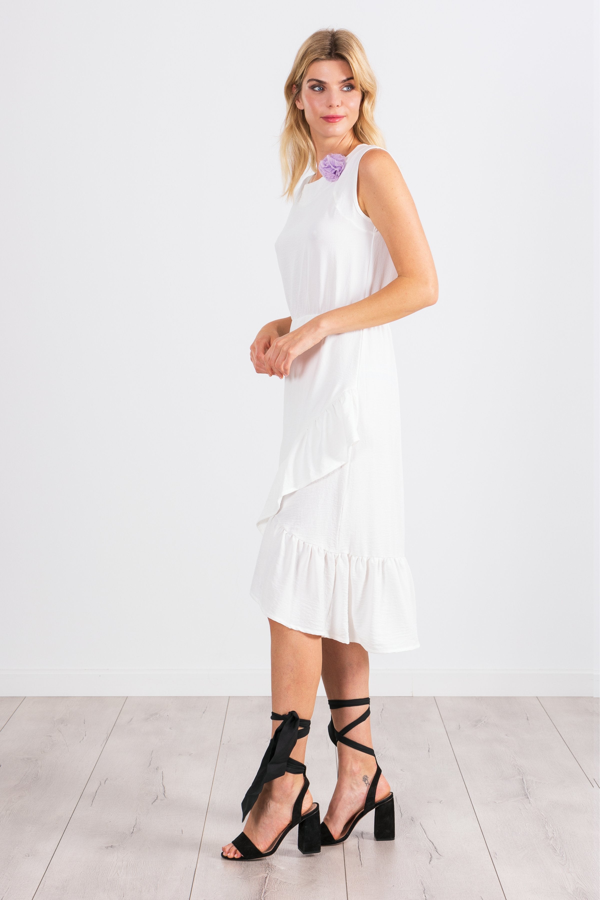 Vestido blanco sin mangas con volante LolitasyL - lolitasyl.com
