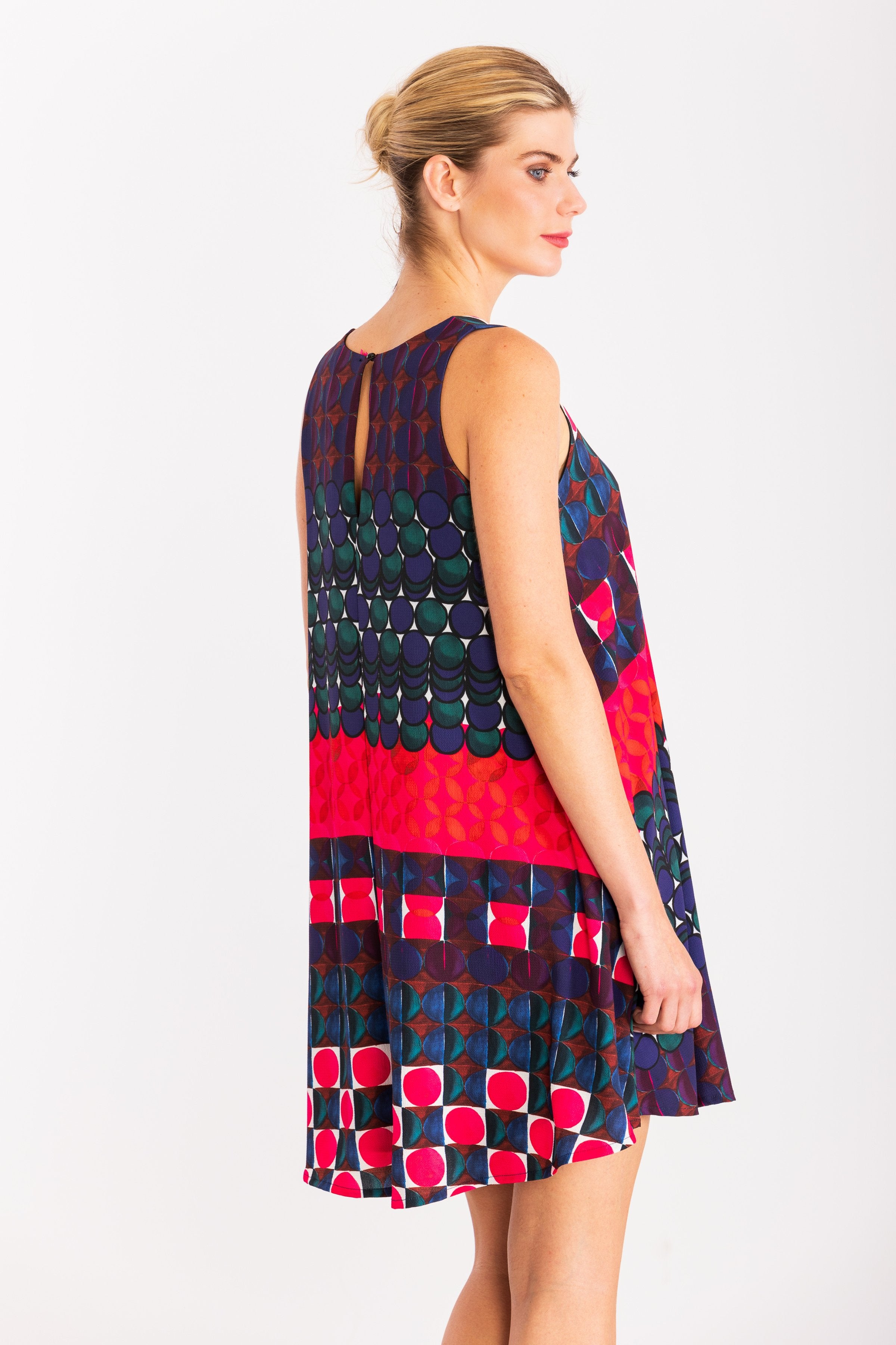 Vestido corto estampado Geometrico escote red LolitasyL - lolitasyl.com