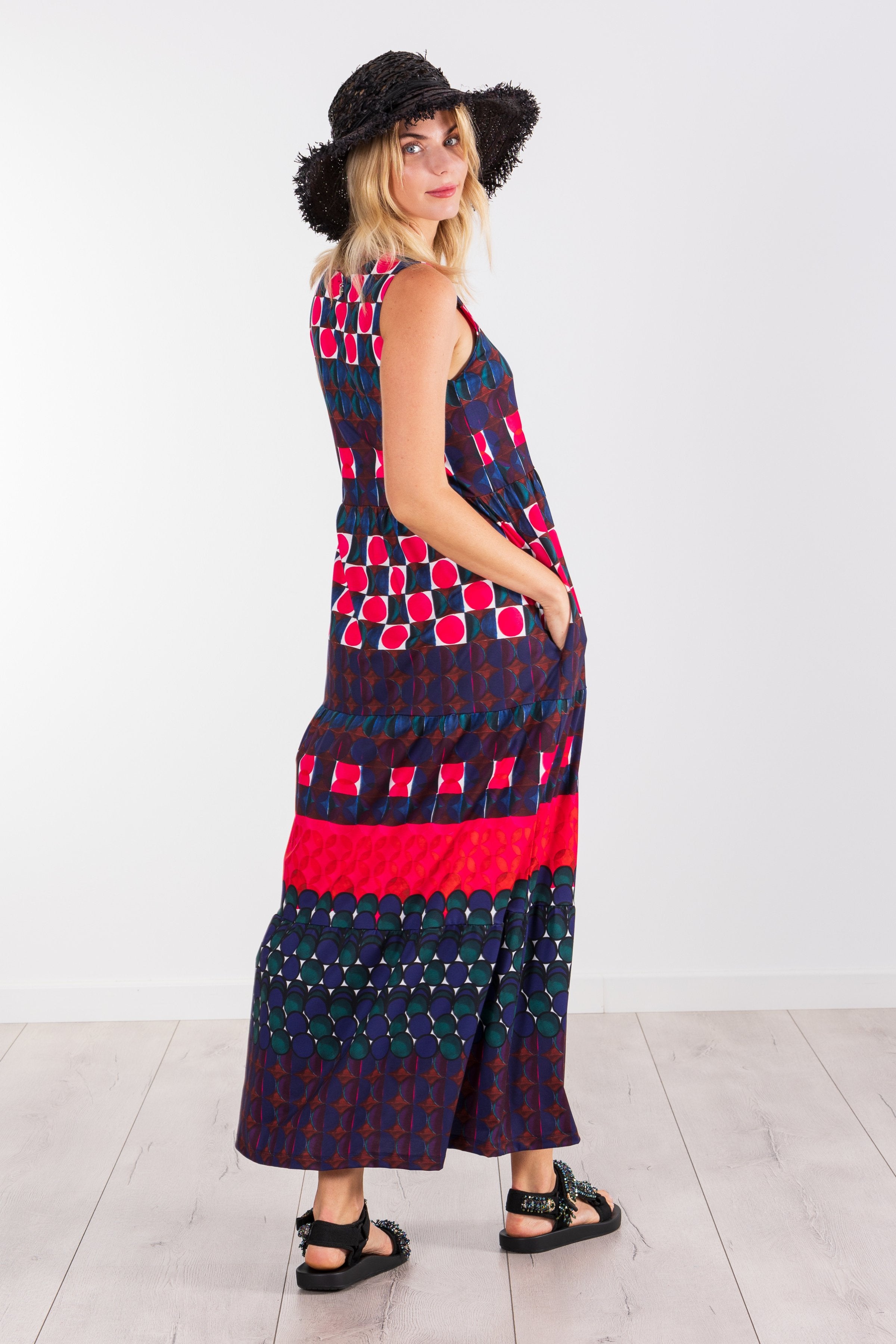 Vestido estampado geometrico largo de tirantes - lolitasyl.com