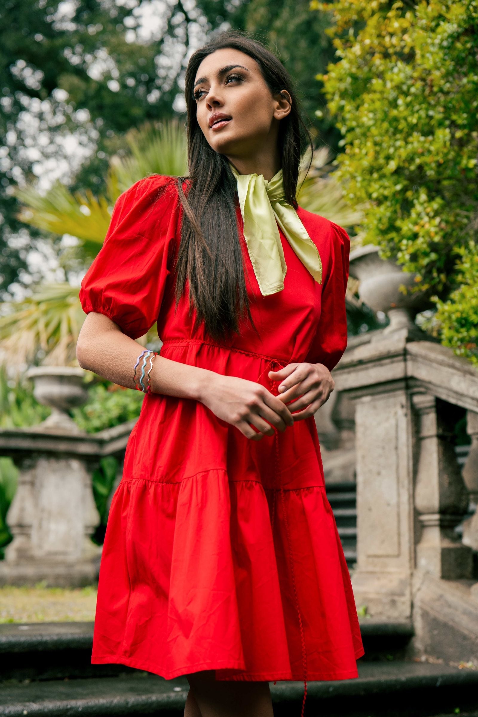 Vestido rojo espalda abierta con manga farol Lolitas&L - lolitasyl.com