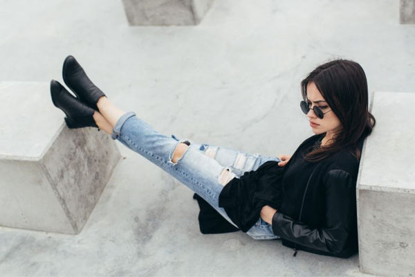 Cómo llevar botines con vaqueros según la moda actual - Lolitas&L