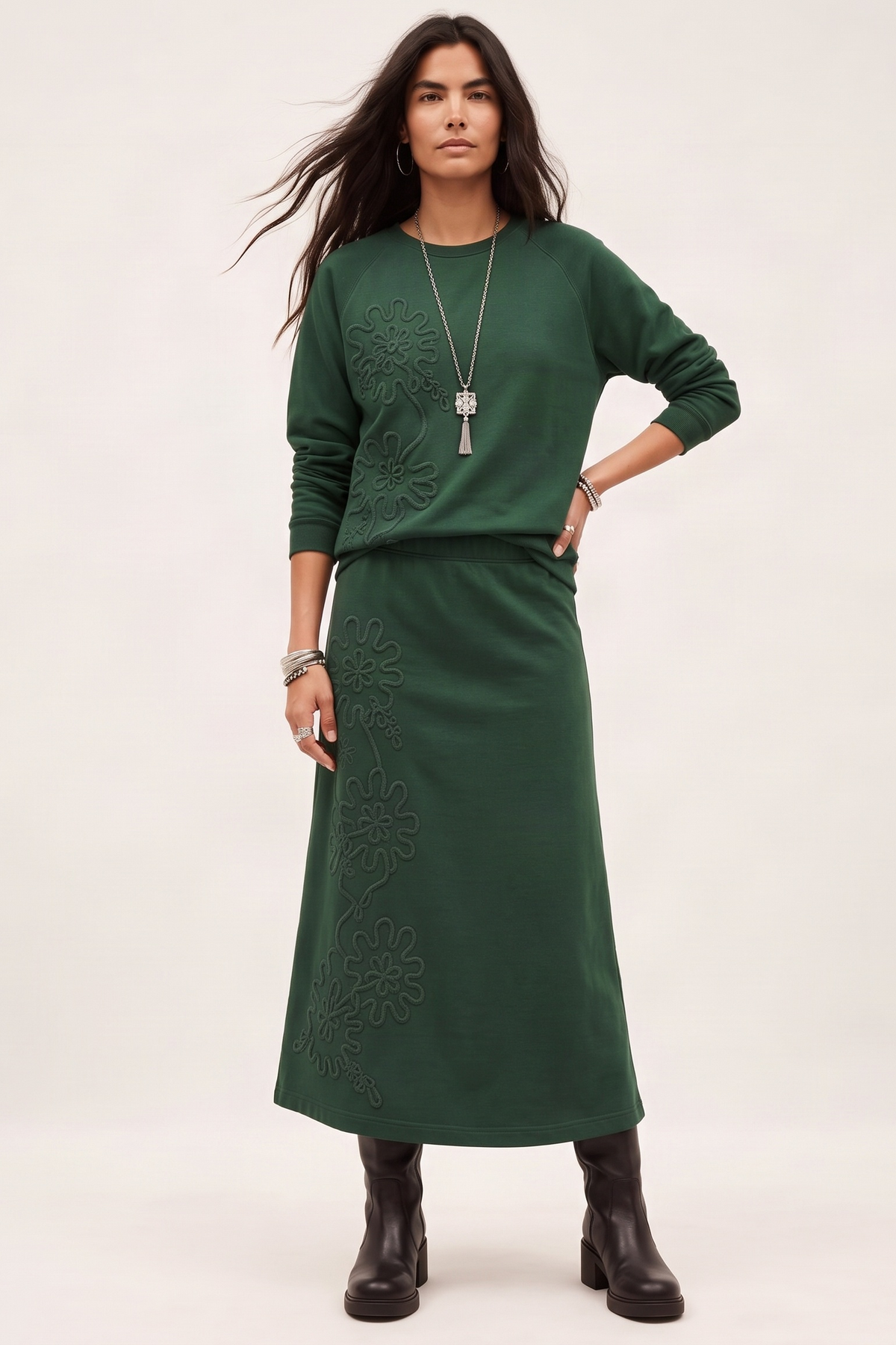Felpa Verde Militar en Scuba Modal con Bordado en Cordón – Lolitas&L