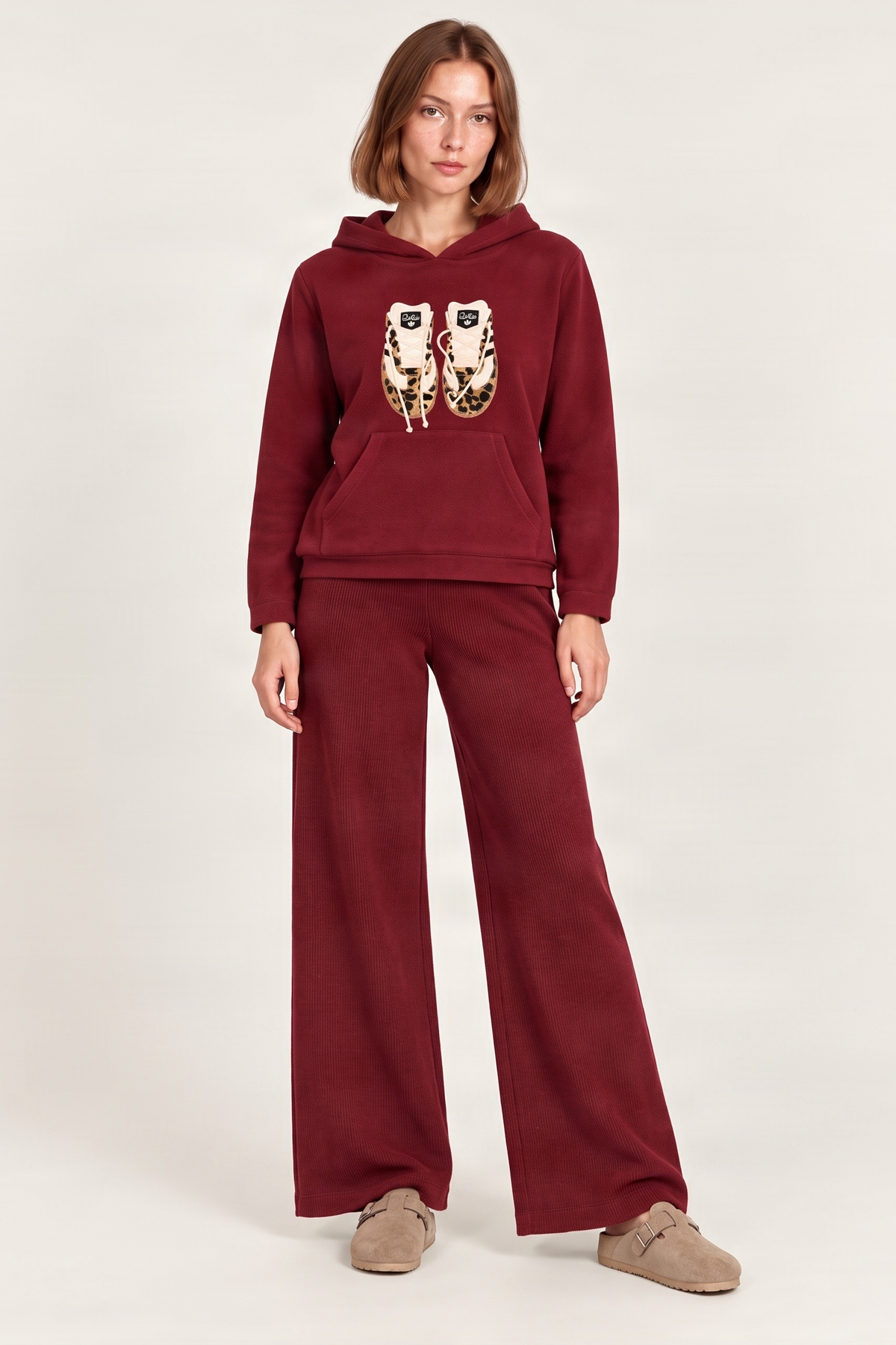 Sudadera de punto granate bordado zapatillas con capucha Lolitas&L