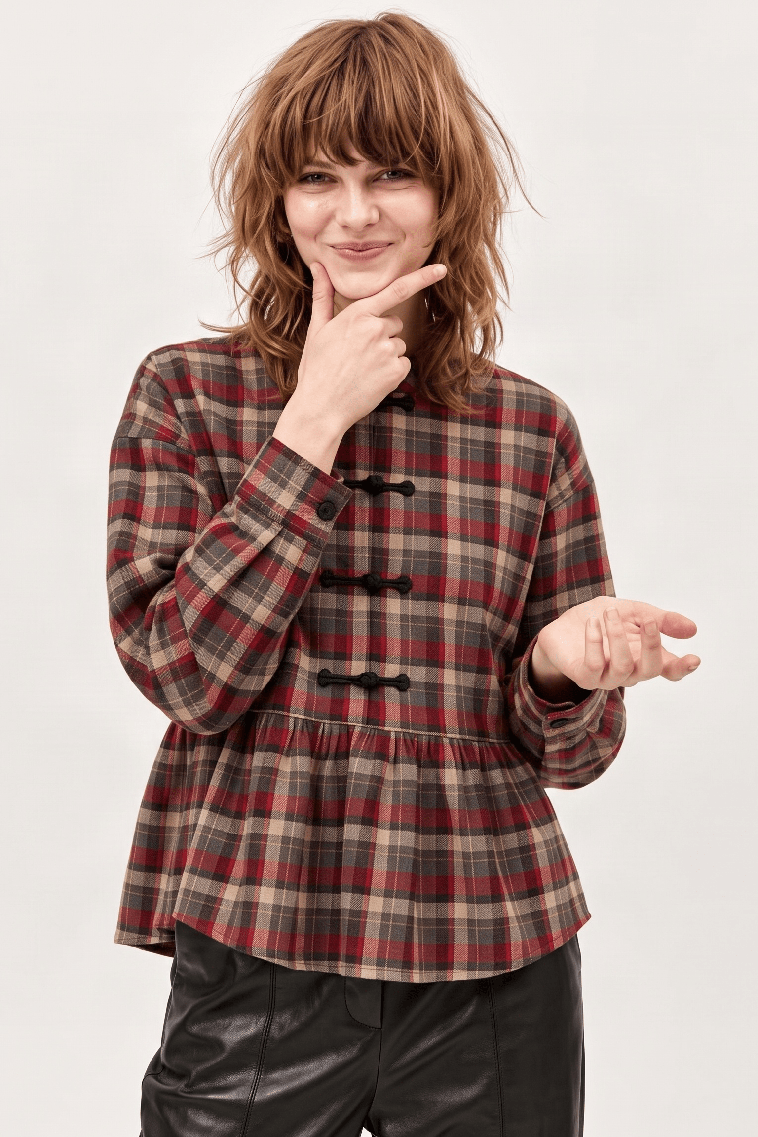 Blusa de Cuadros en Tonos Cálidos de Inspiración Mandarín con Alamares y Bajo Peplum – Lolitas&L - lolitasyl.com