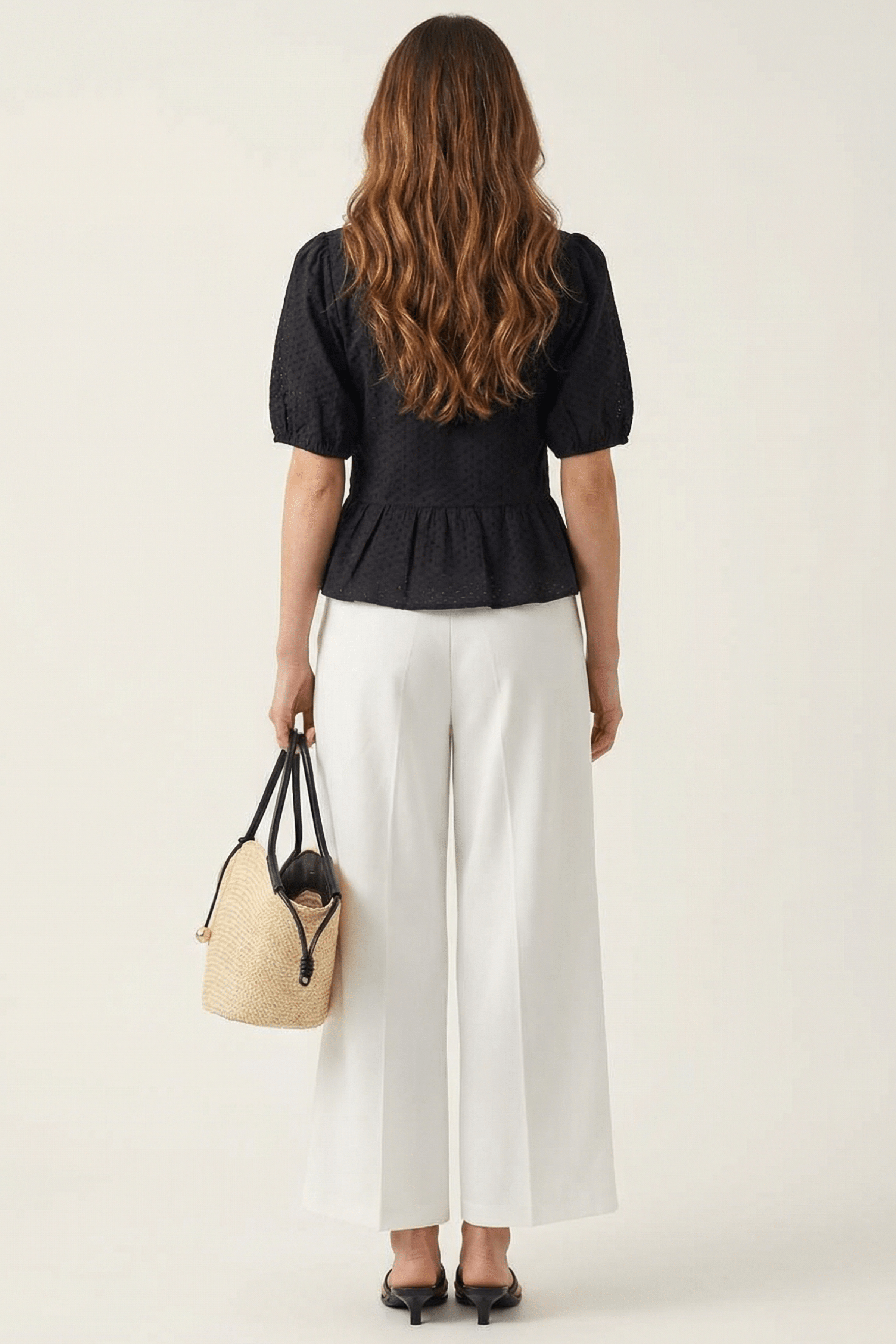 Blusa negra bordado ingles con lazos Lolitas&L - lolitasyl.com