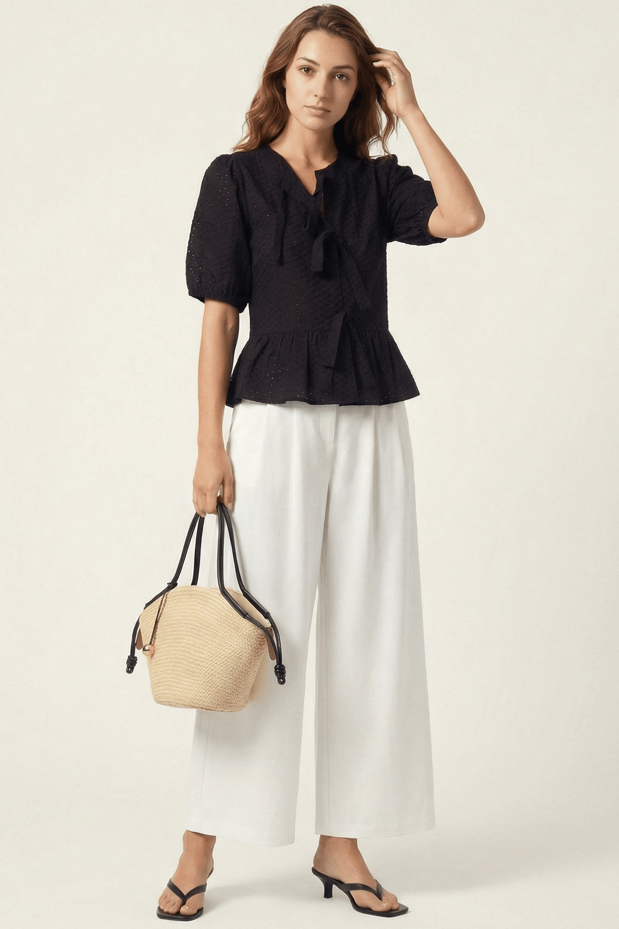 Blusa negra bordado ingles con lazos Lolitas&L - lolitasyl.com