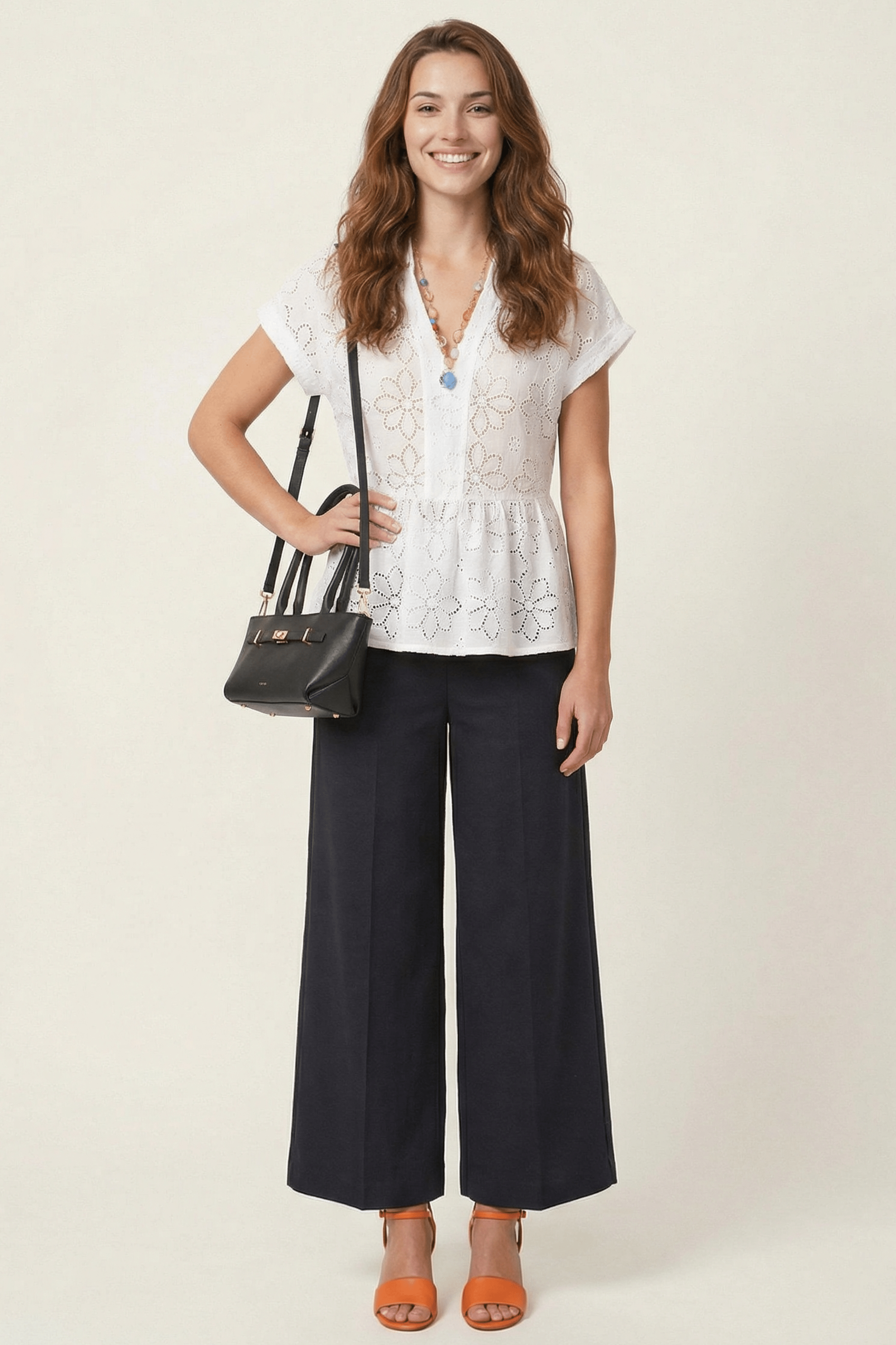 Camisa blanca bordado ingles con recogido Lolitas&L - lolitasyl.com