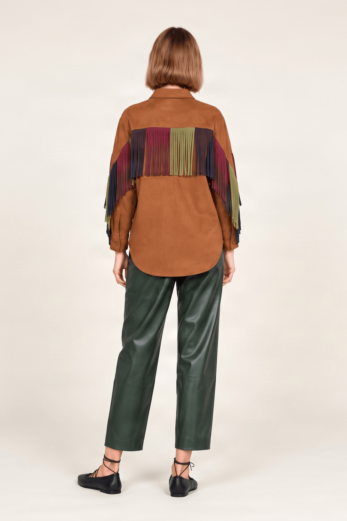 Camisa camel antelina con flecos multicolor Lolitas&L - lolitasyl.com