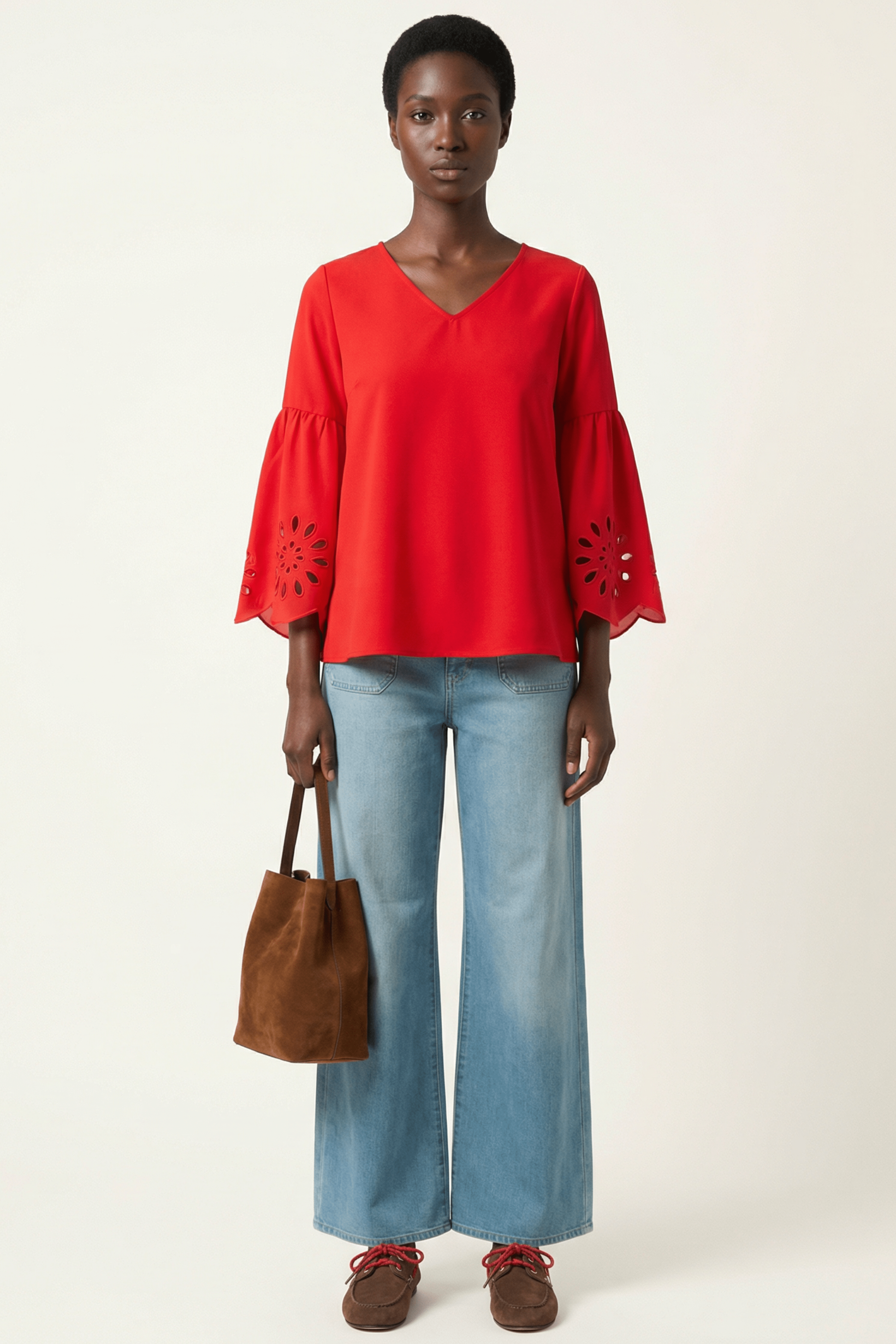 Camisa roja con bordado calado en mangas Lolitas&L - lolitasyl.com