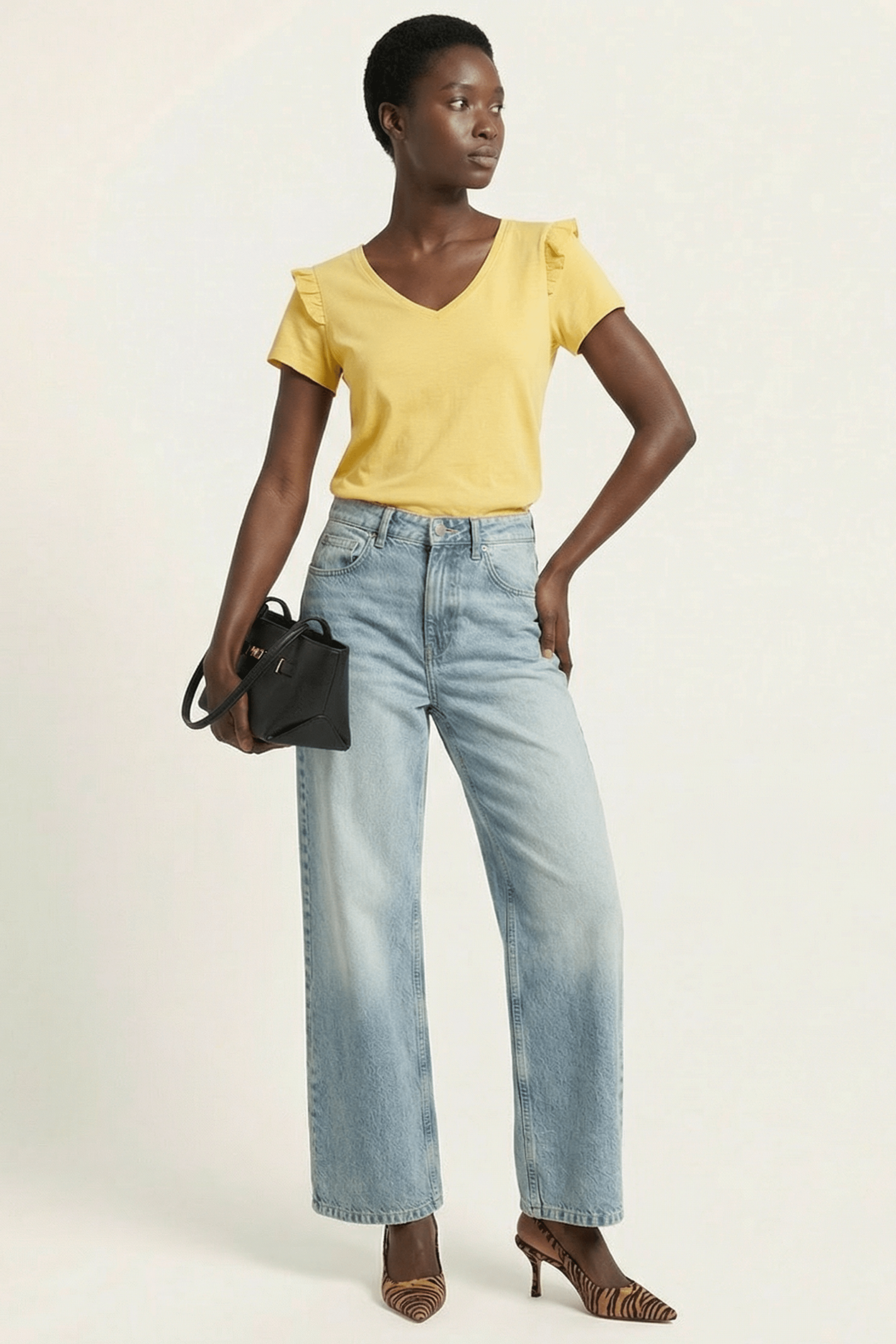 Camiseta amarila con volante en hombros Lolitas&L - lolitasyl.com