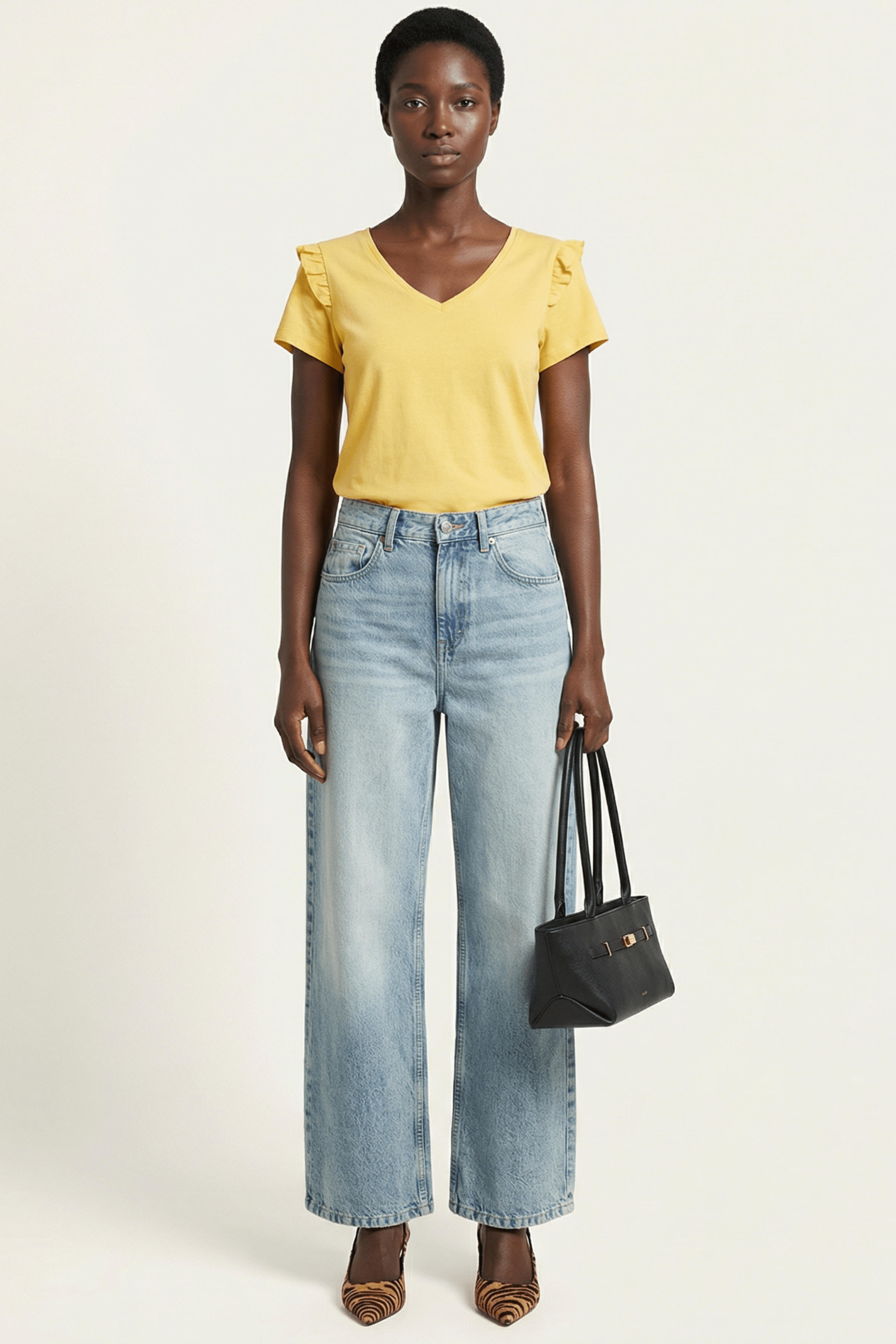 Camiseta amarila con volante en hombros Lolitas&L - lolitasyl.com