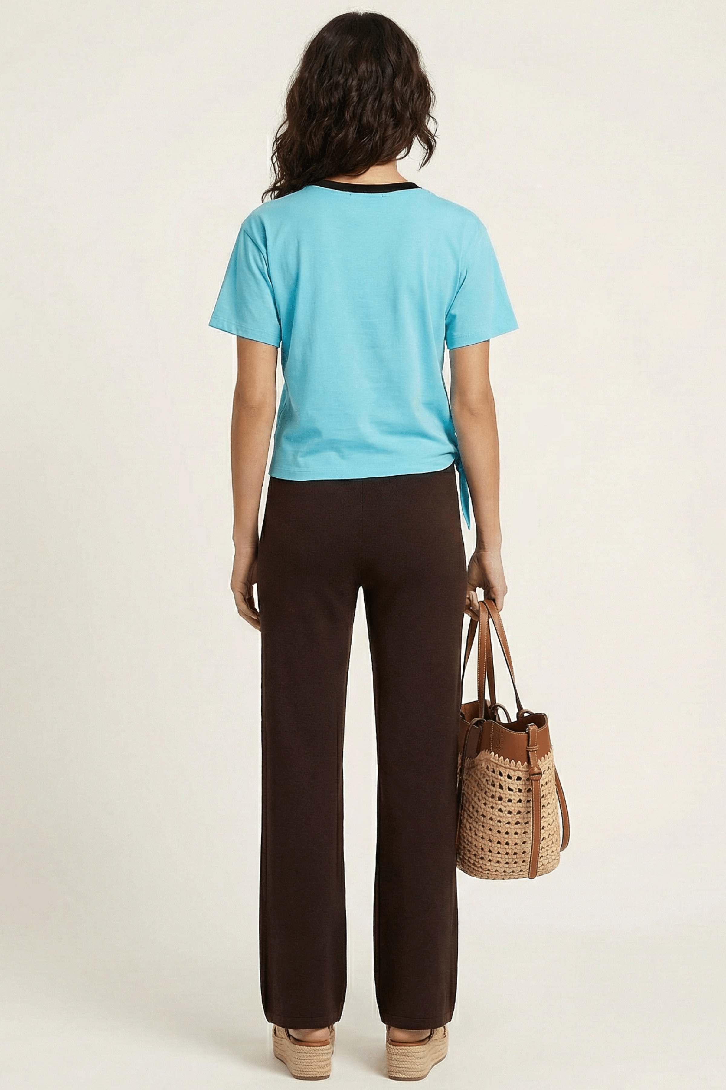 Camiseta azul celeste bordado sombrero anudada en la cintura Lolitas&L - lolitasyl.com