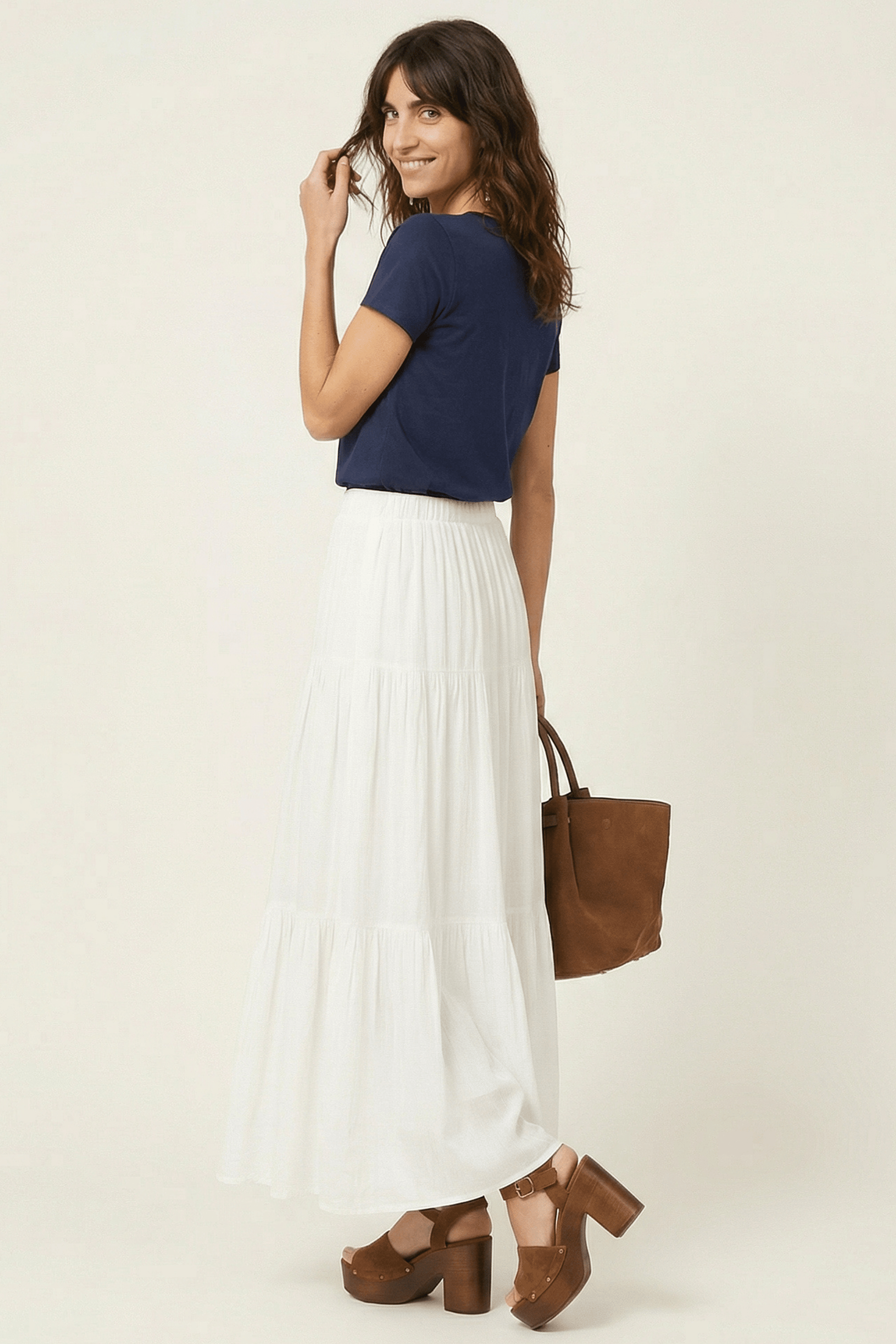 Camiseta azul con bordado cesta y flores de manga corta Lolitas&L - lolitasyl.com