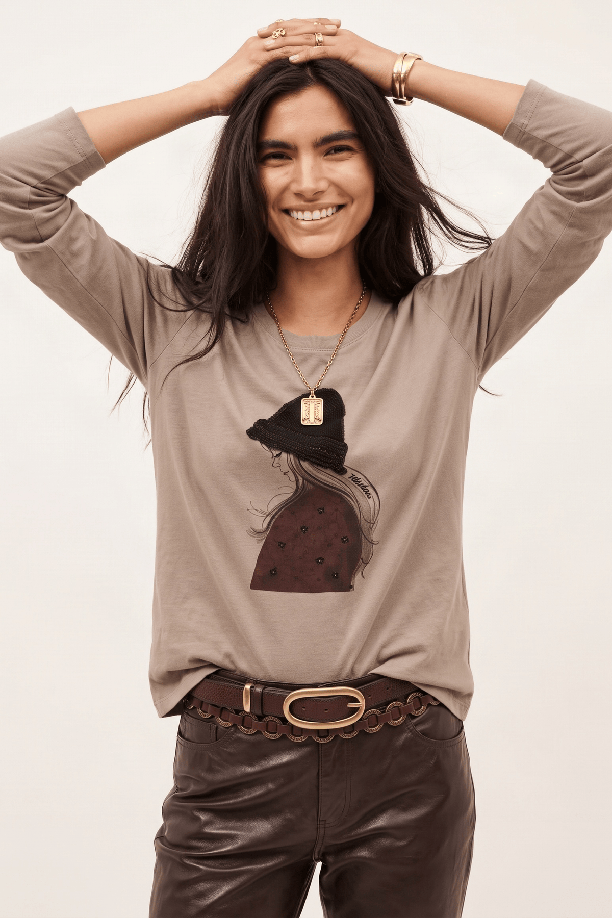 Camiseta Beige en Jersey de Algodón con Estampado Digital y Bordado – Lolitas&L - lolitasyl.com