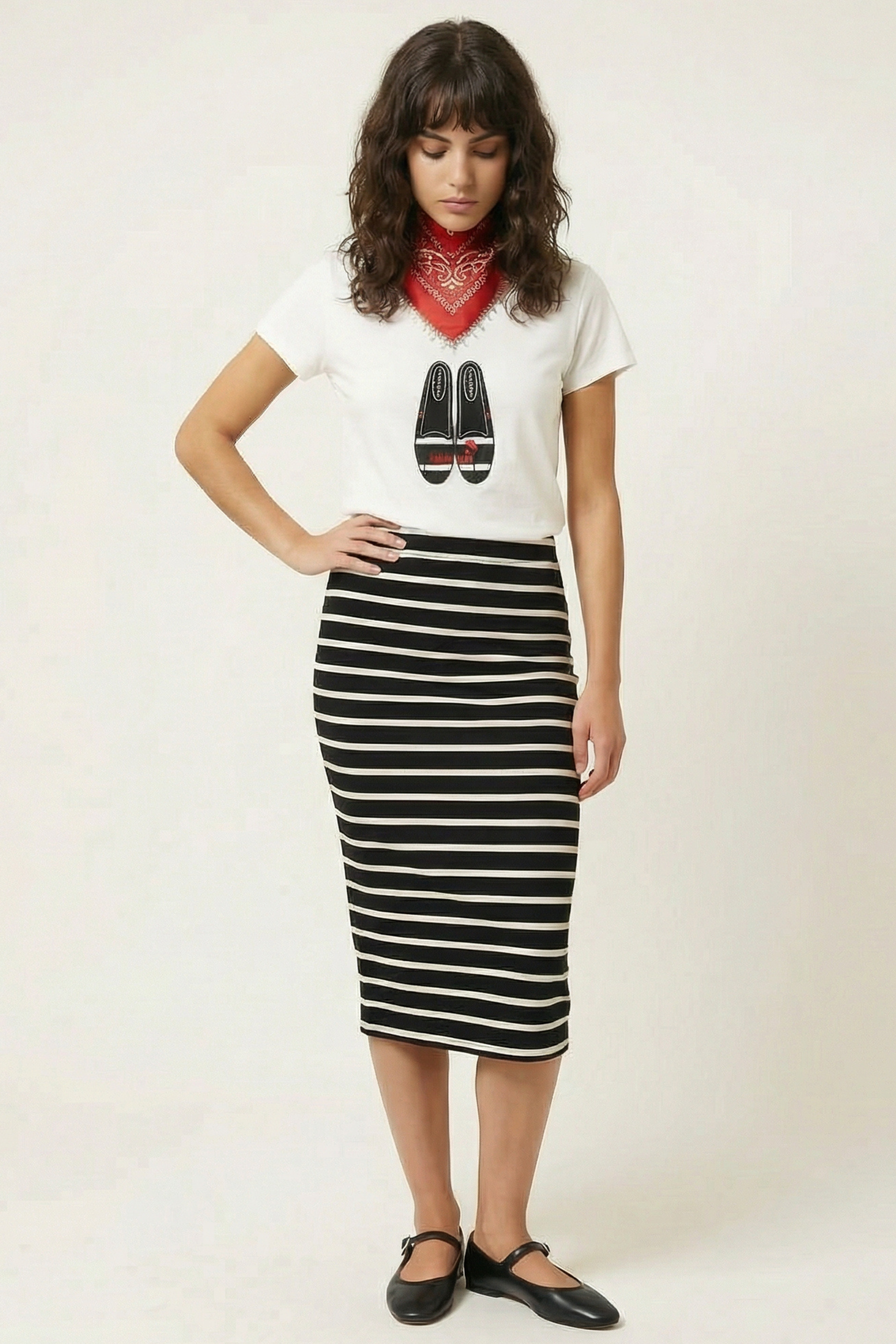 Camiseta blanca con bailarinas bordadas Lolitas&L