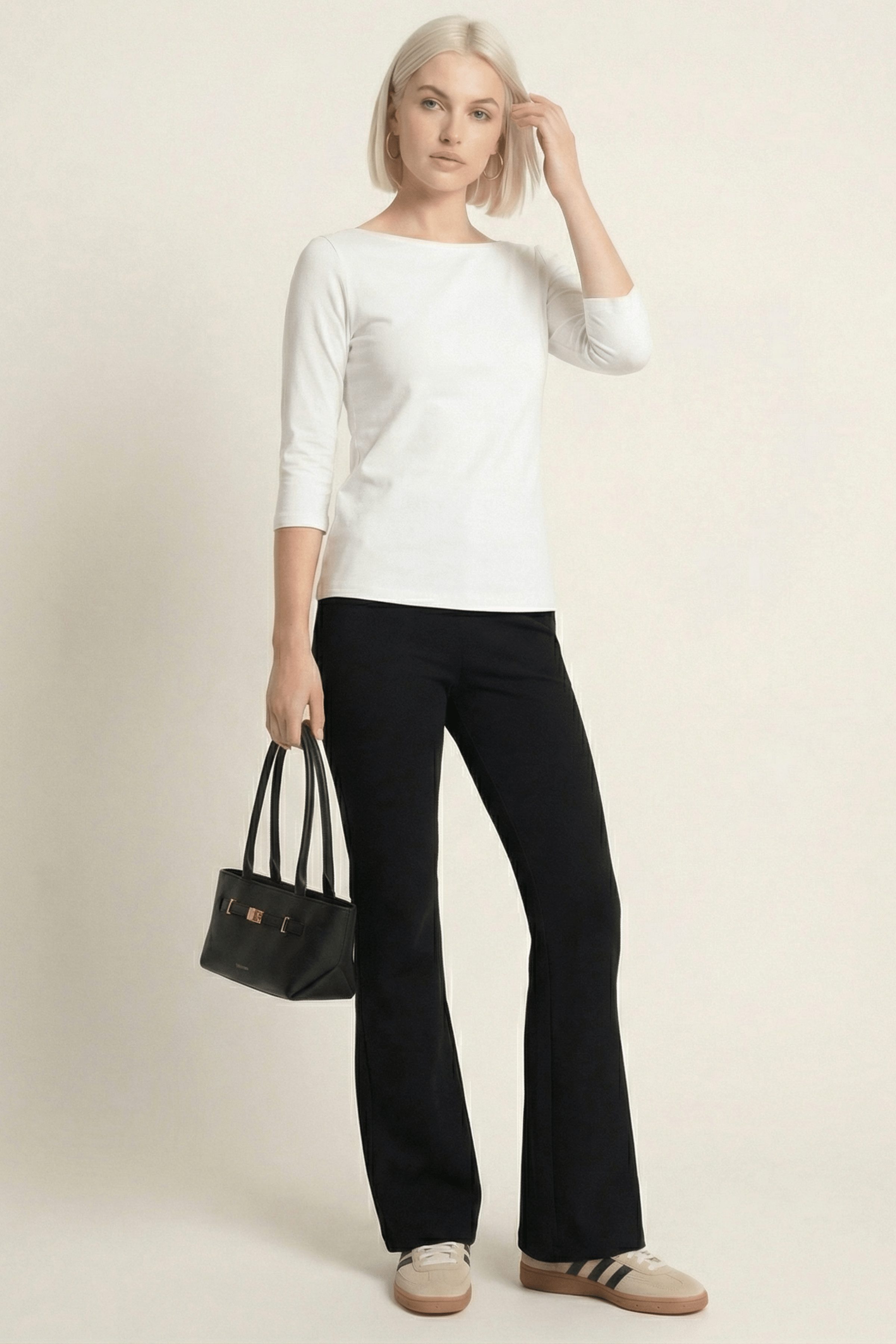 Camiseta blanca basica con escote barco y manga al codo Lolitas&L - lolitasyl.com