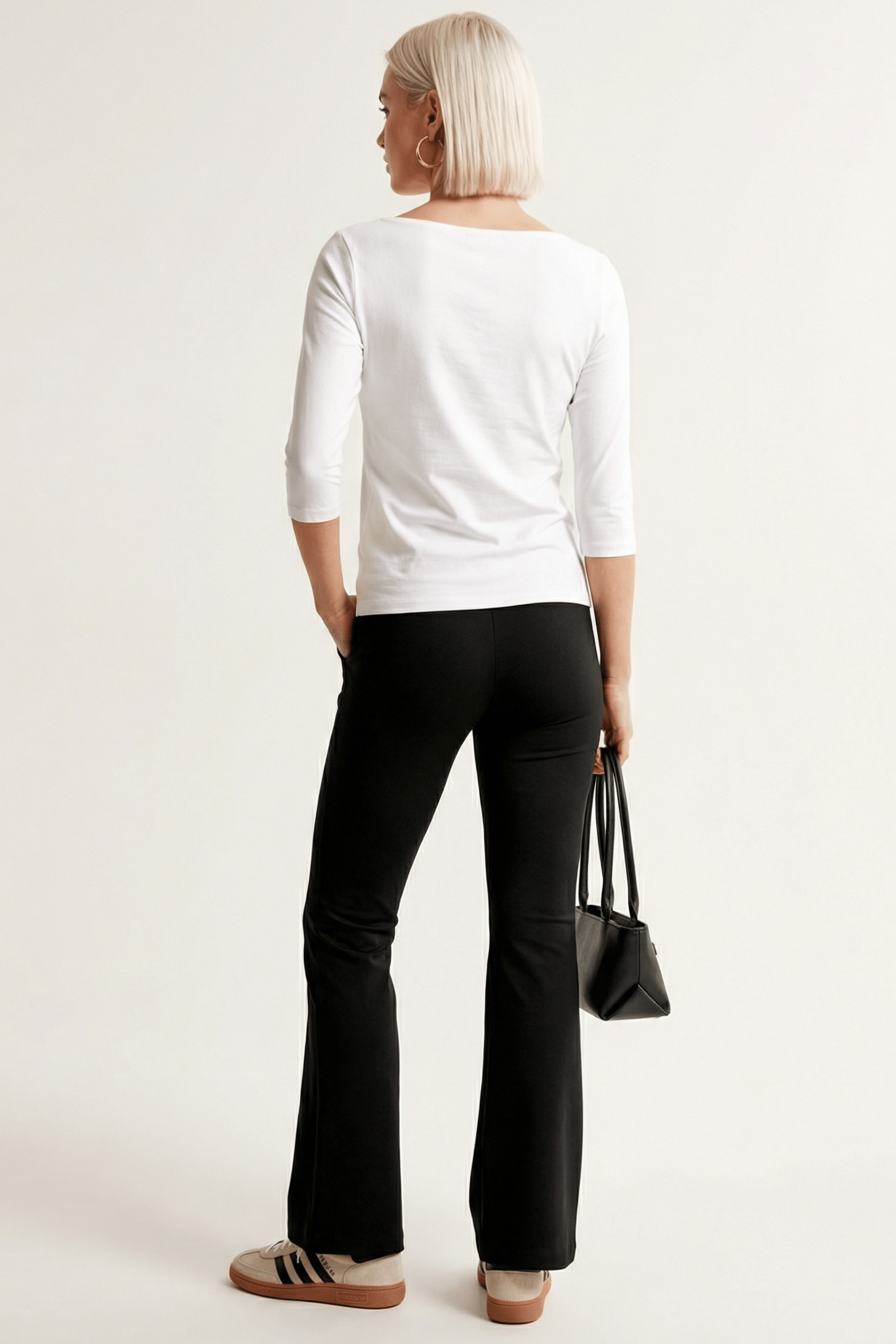 Camiseta blanca basica con escote barco y manga al codo Lolitas&L - lolitasyl.com