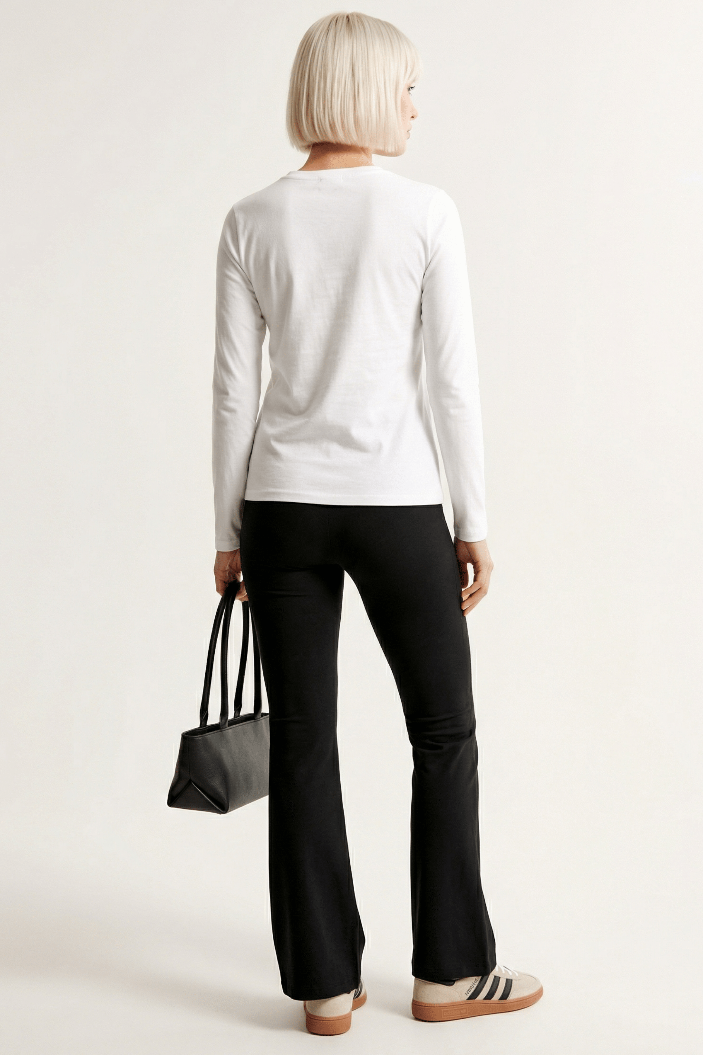 Camiseta blanca basica con escote caja y manga larga Lolitas&L - lolitasyl.com