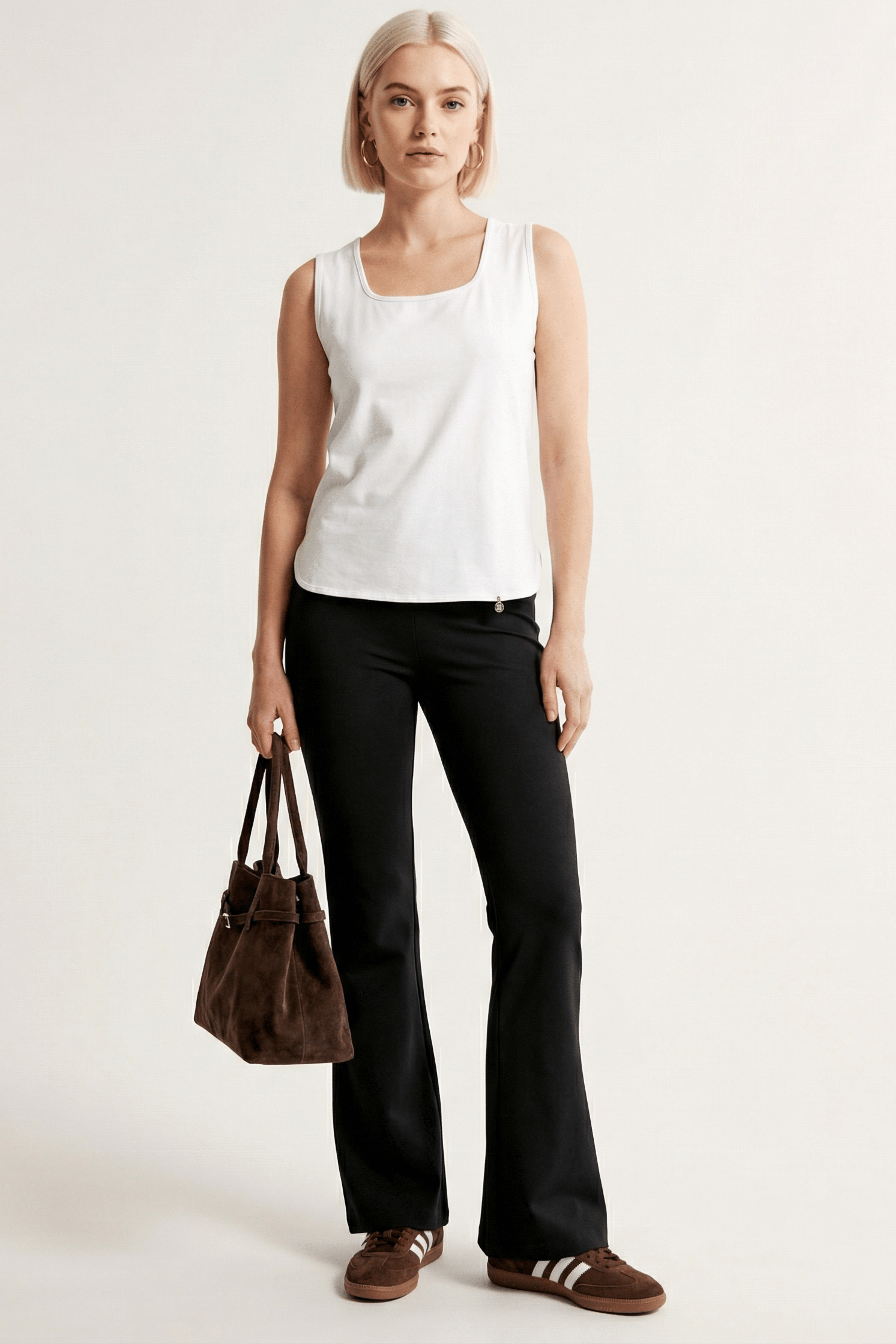 Camiseta blanca basica tirantes con escote cuadrado Lolitas&L - lolitasyl.com