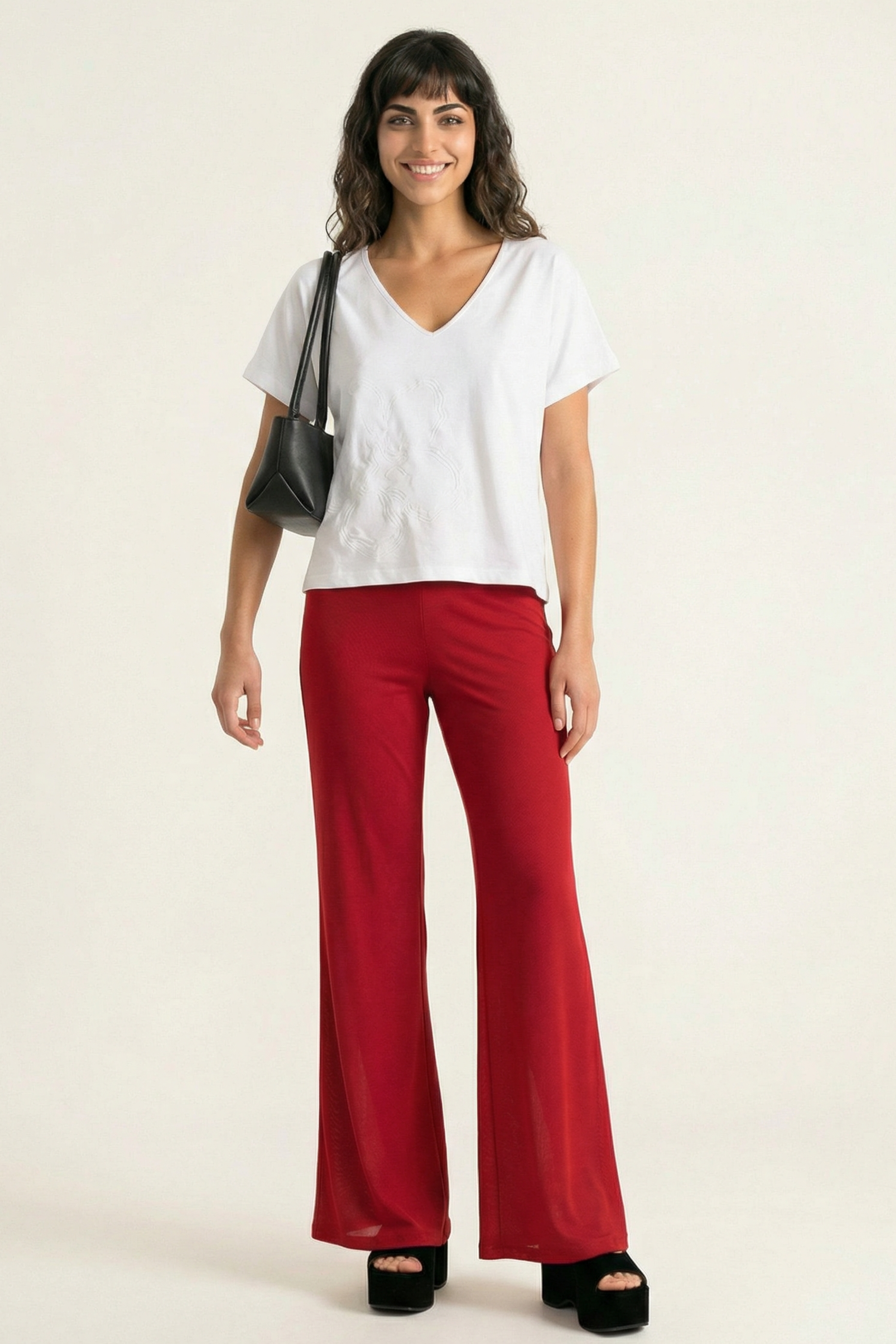 Camiseta blanca con bordado al tono flor LolitasyL