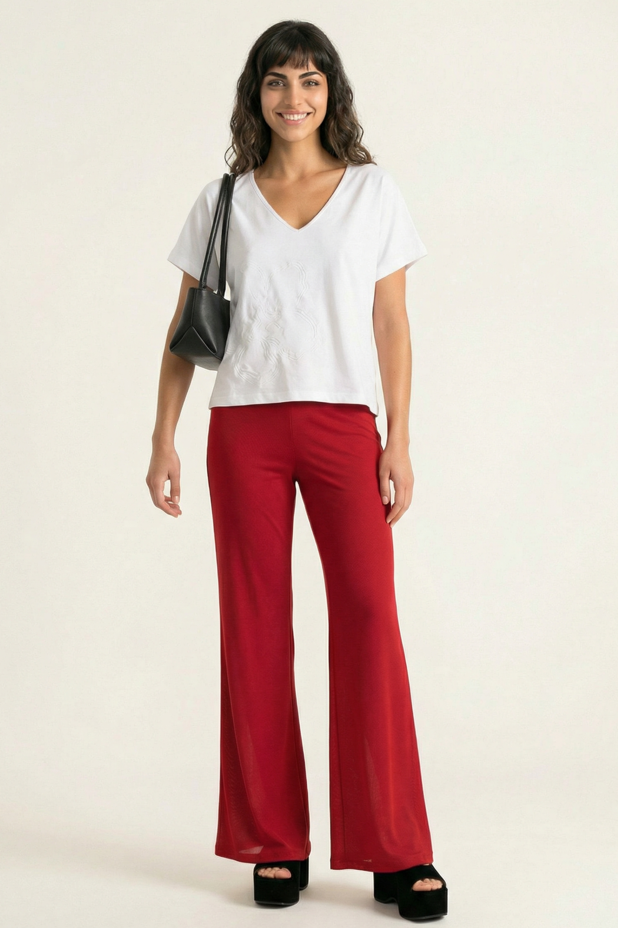 Camiseta blanca con bordado al tono flor LolitasyL