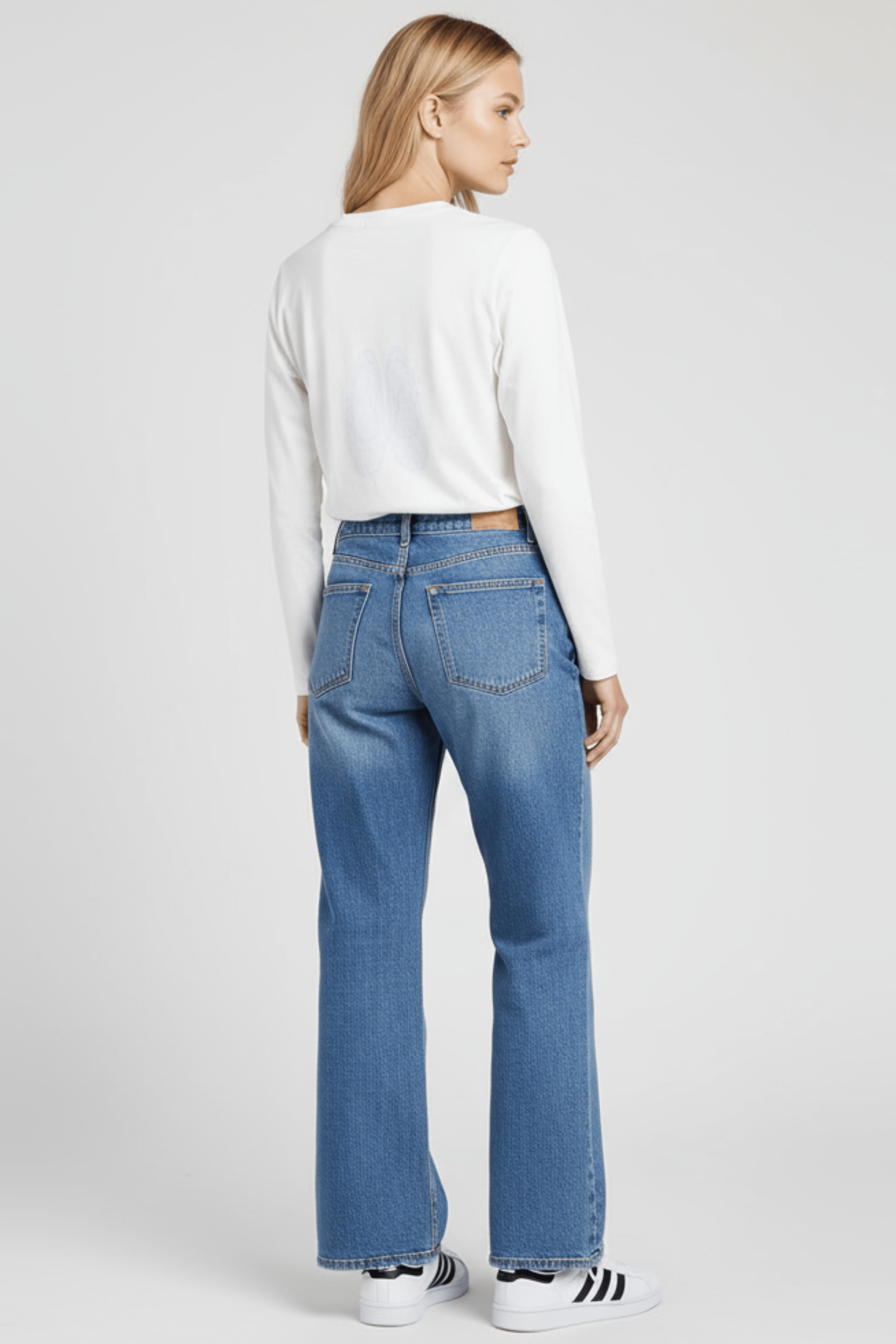 Camiseta blanca bordado bailarinas strass con manga larga Lolitas&L - lolitasyl.com